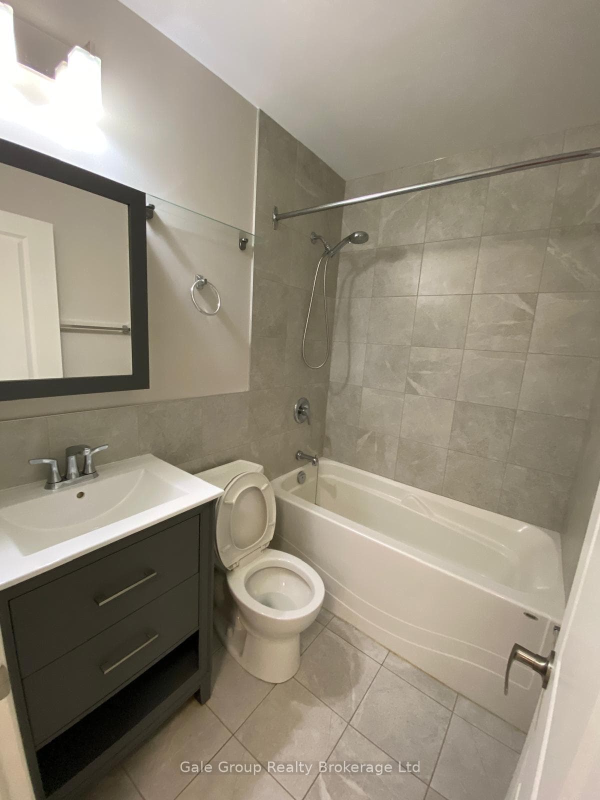 5 Paisley Boulevard Unit 102 photo 3