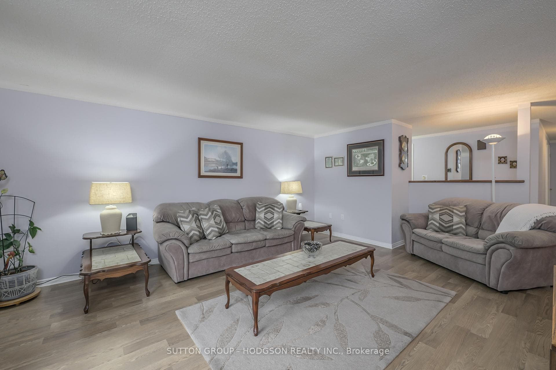 1159 Aldersbrook Road photo 8