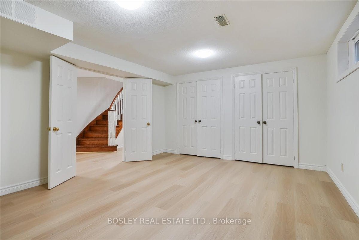 1188 Woodview Drive photo 35