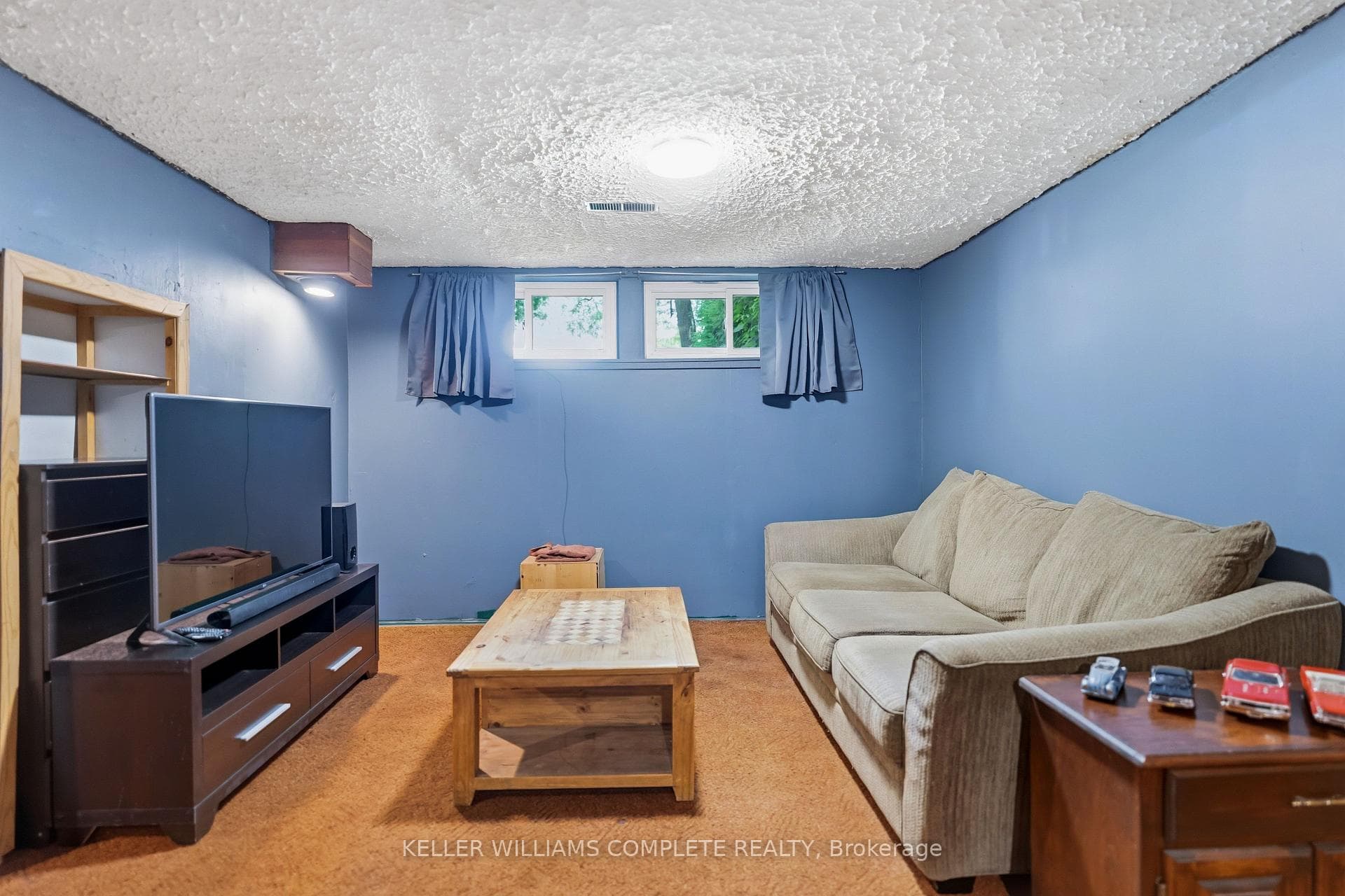 228 Golden Orchard Drive photo 15