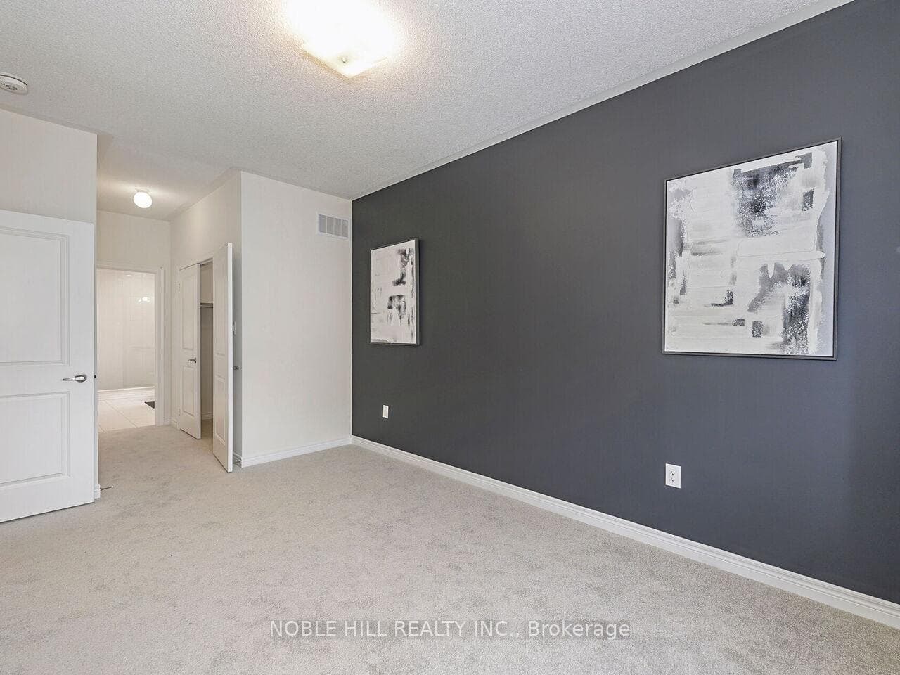 56 Singhampton Road photo 20