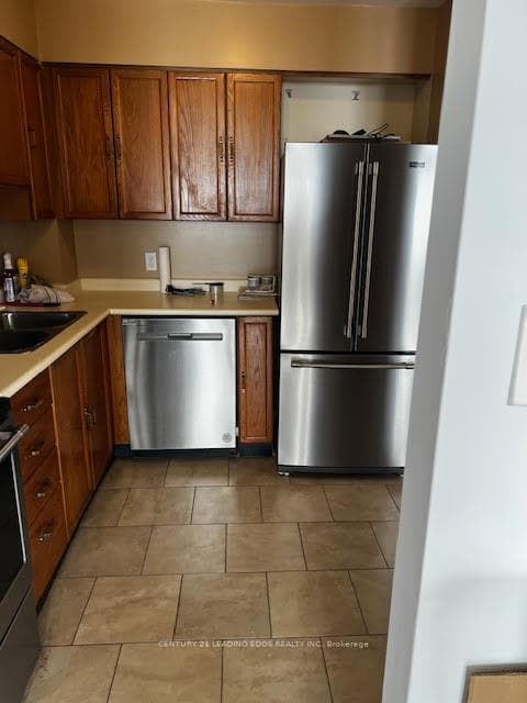 1047 Mississauga Street Unit 301 photo 11