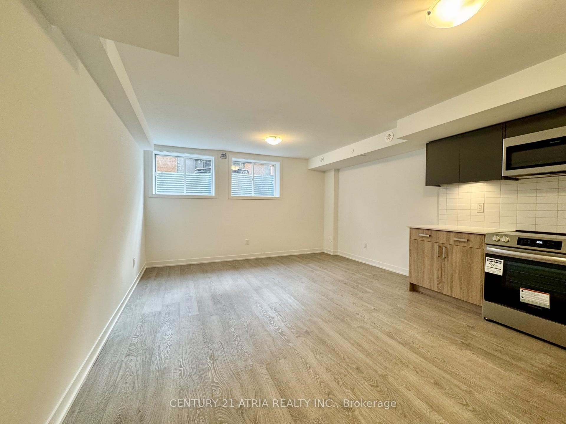 22 Deep Roots Terrace photo 5