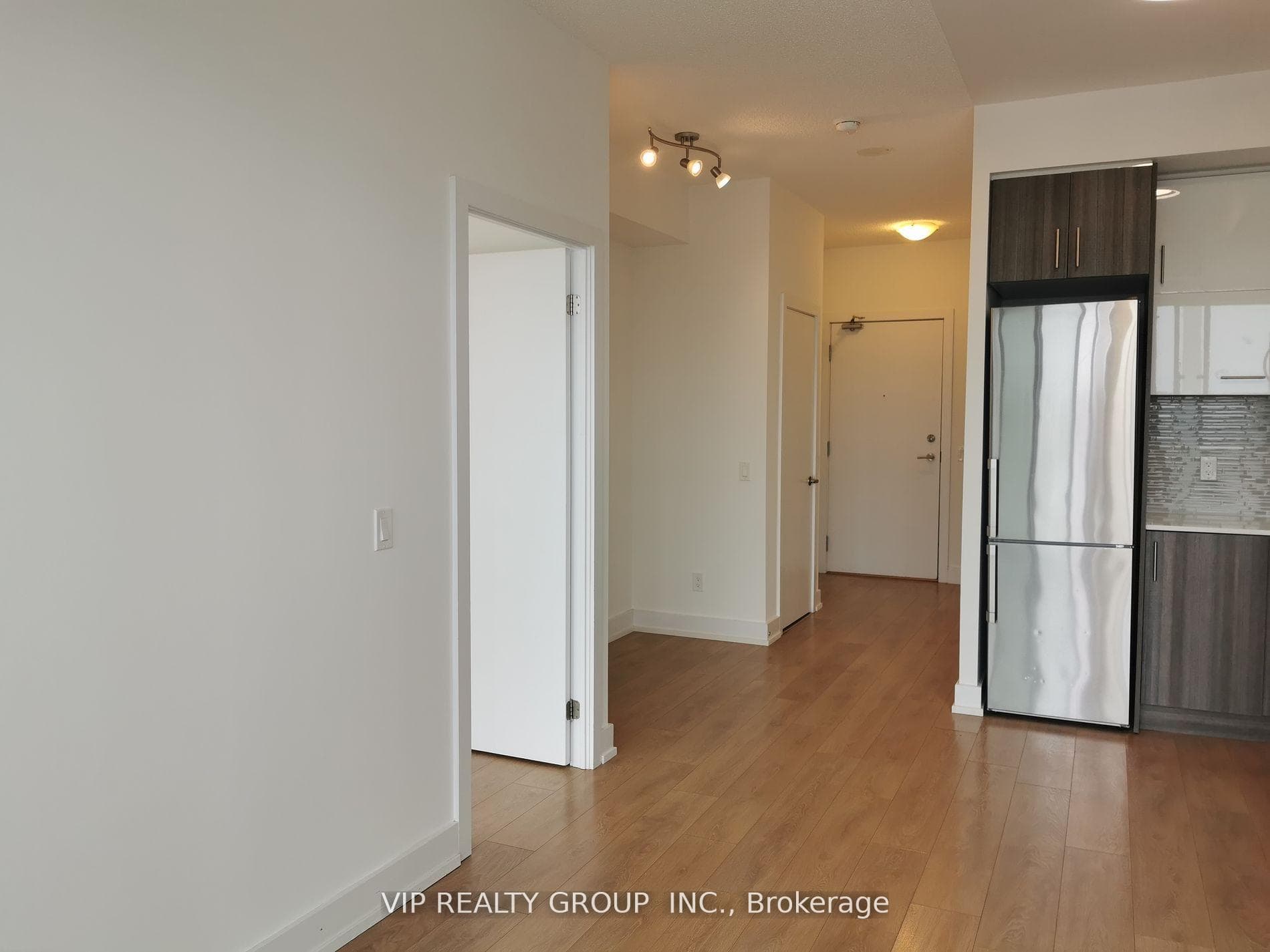 150 Fairview Mall Drive Unit 1101 photo 4