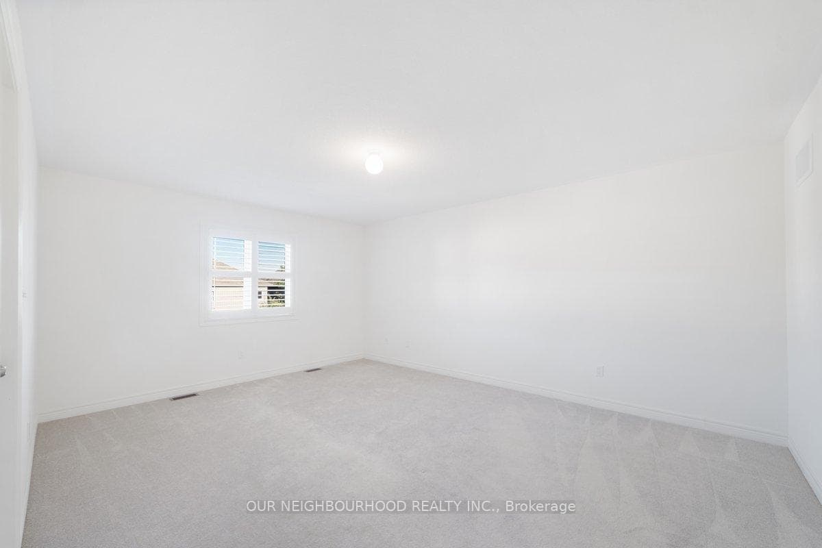 678 Krawchuk Crescent photo 17