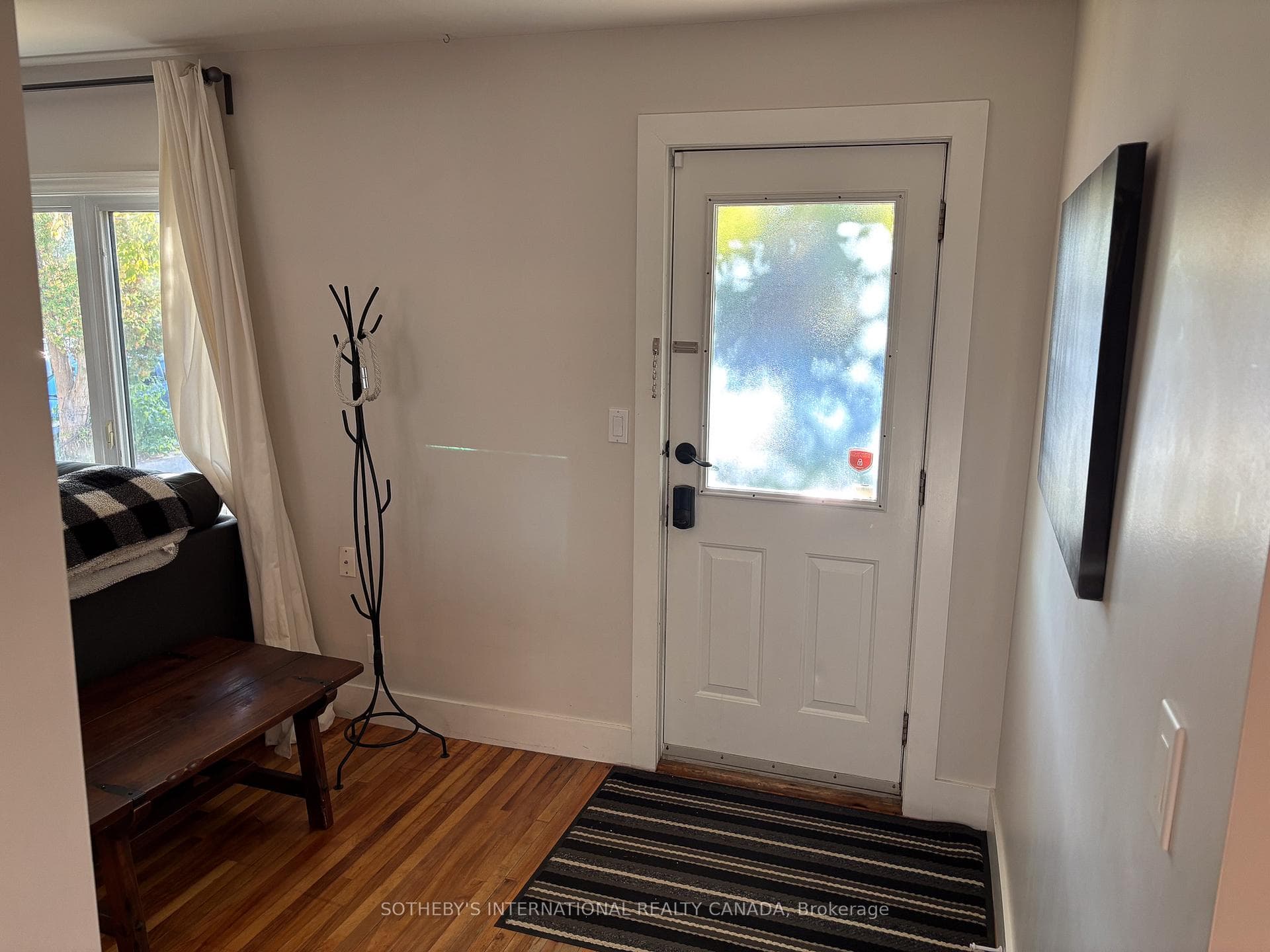 345 NAPIER Street photo 4