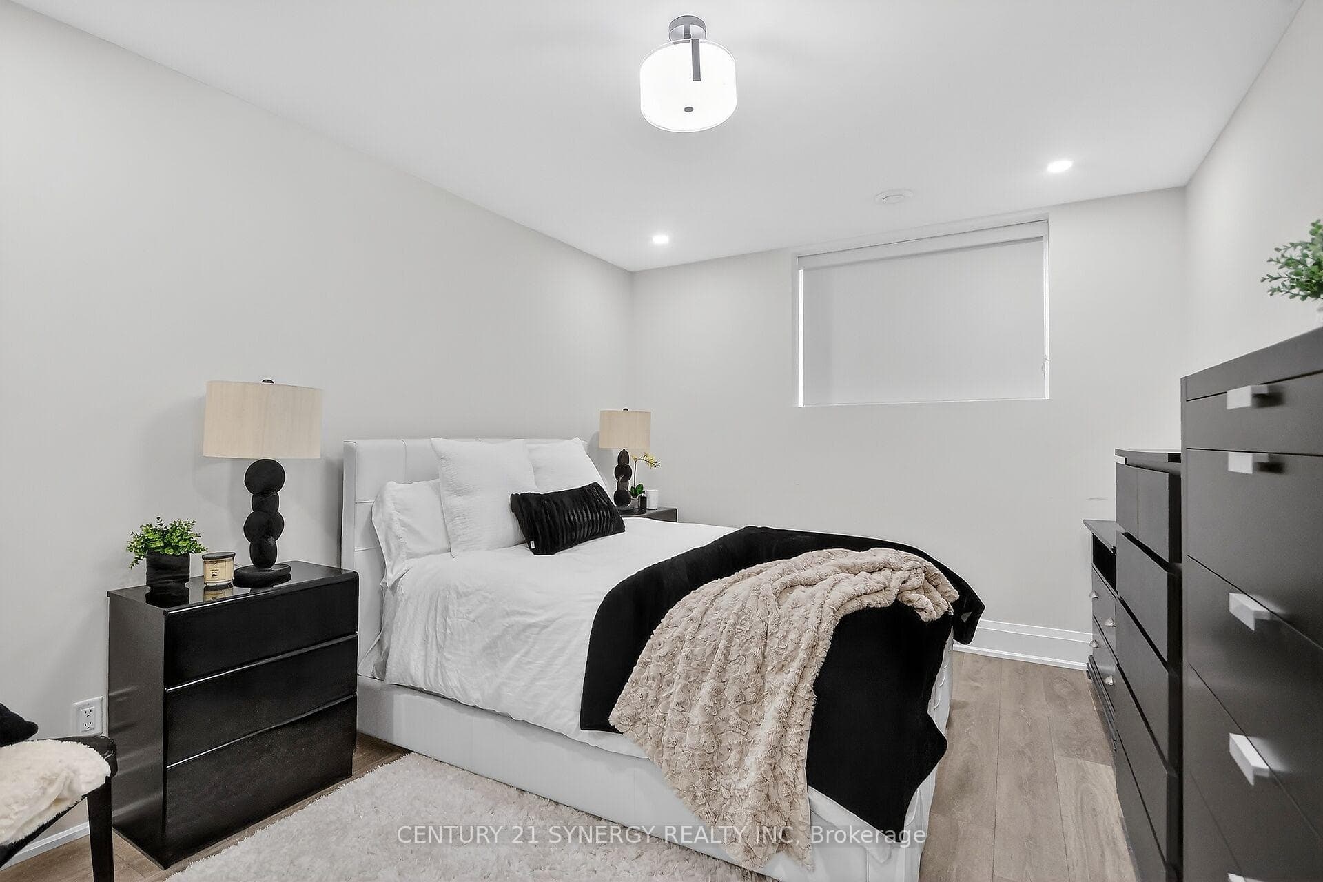 120 Derbeyshire Street photo 43
