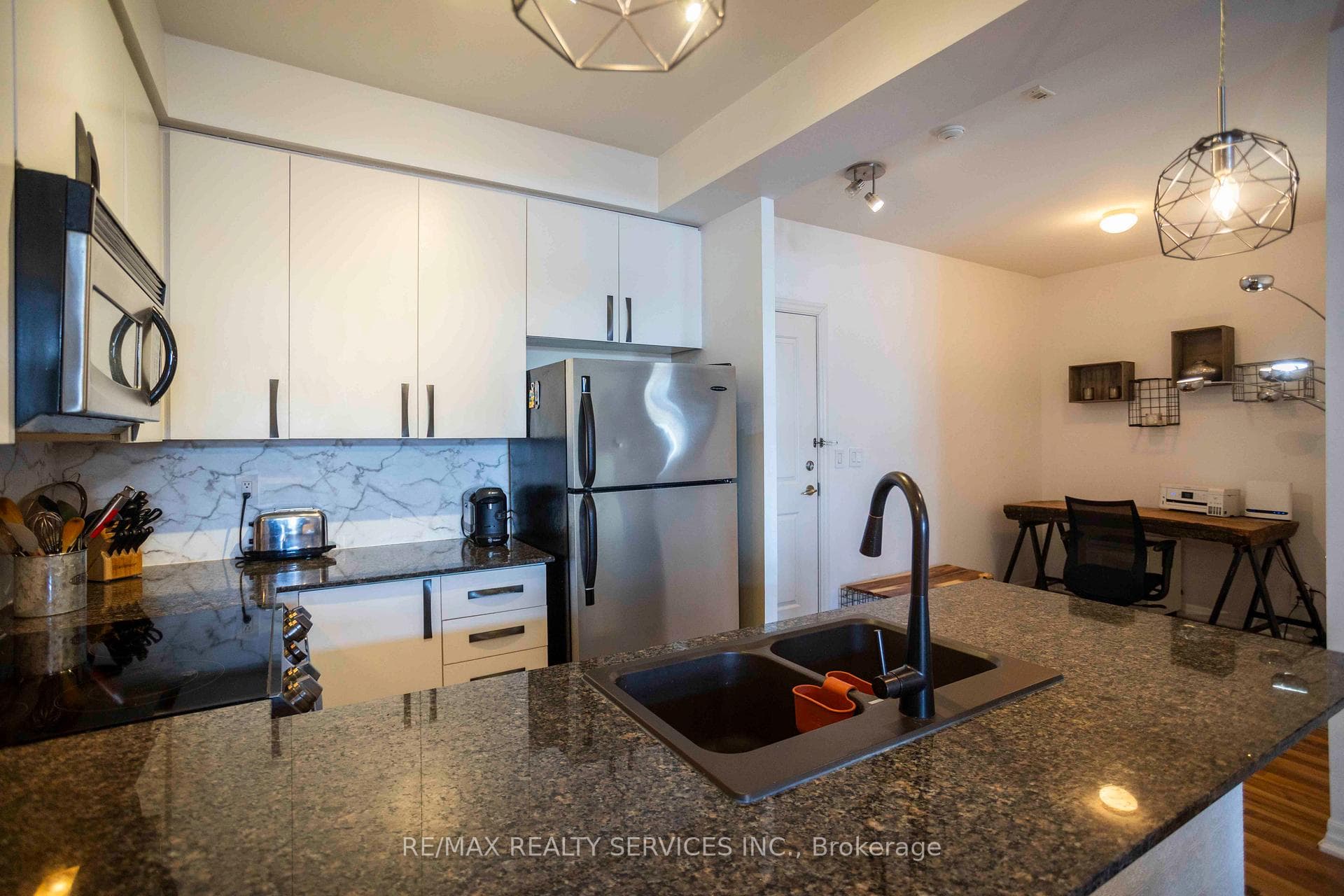 245 Dalesford Road Unit 321 photo 9