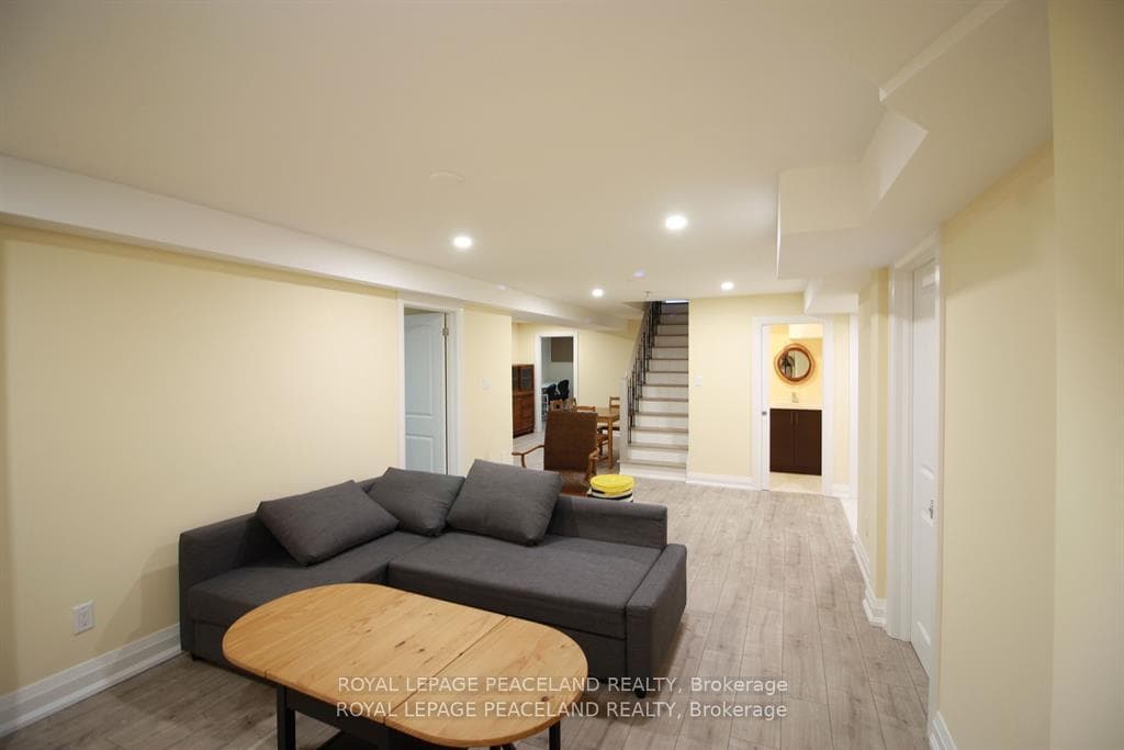 1855 Pilgrims Way photo 13