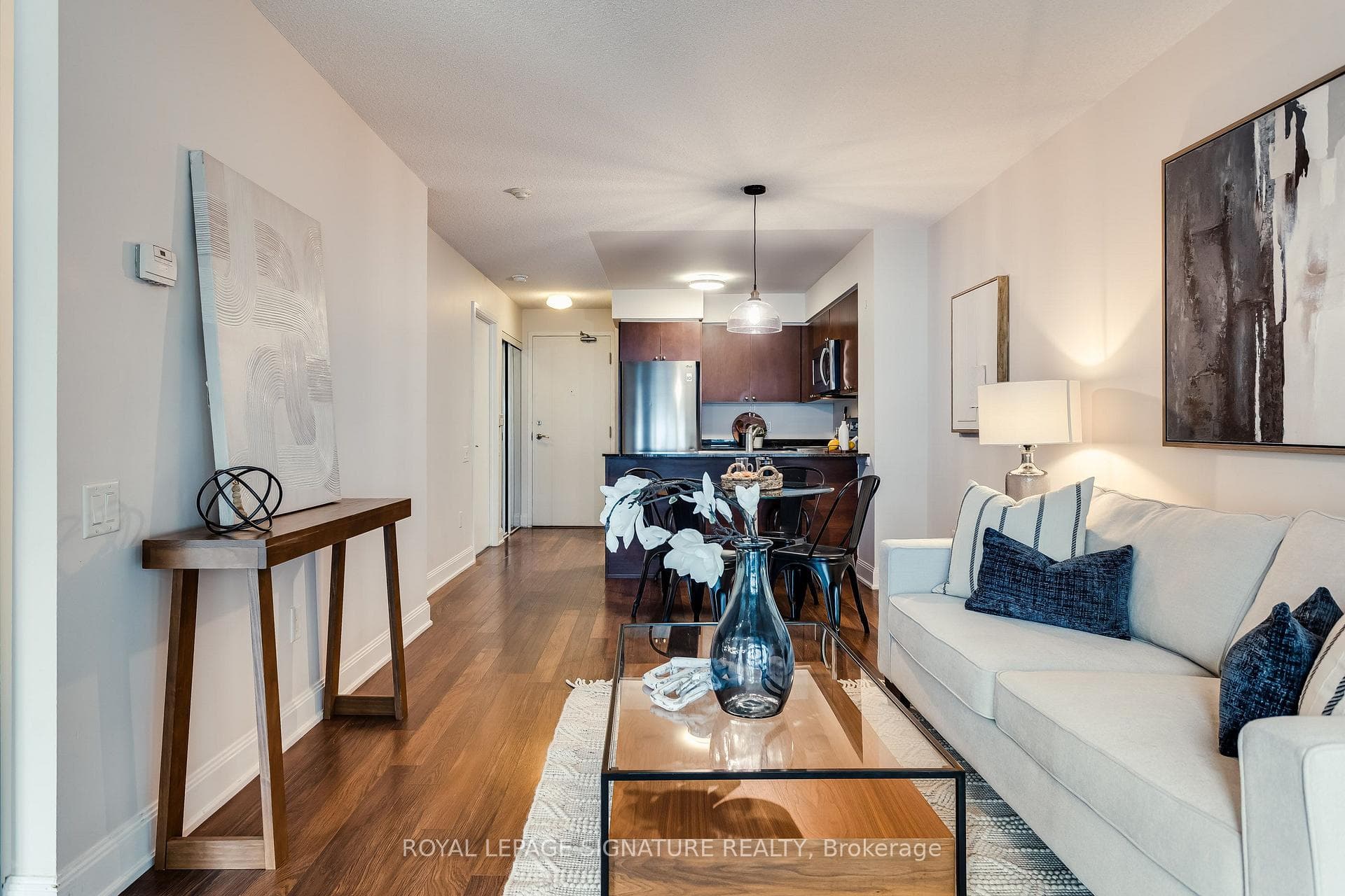 2191 Yonge Street Unit 910 photo 14