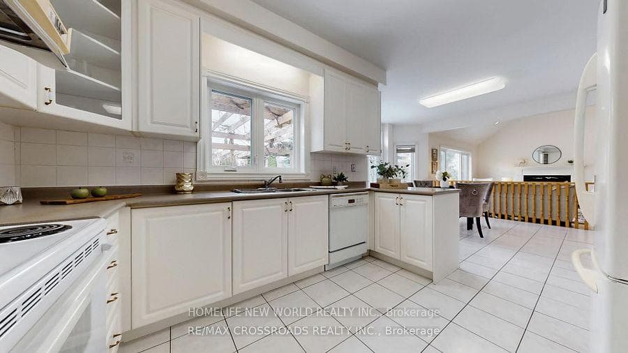 73 Reansbury Crescent photo 13