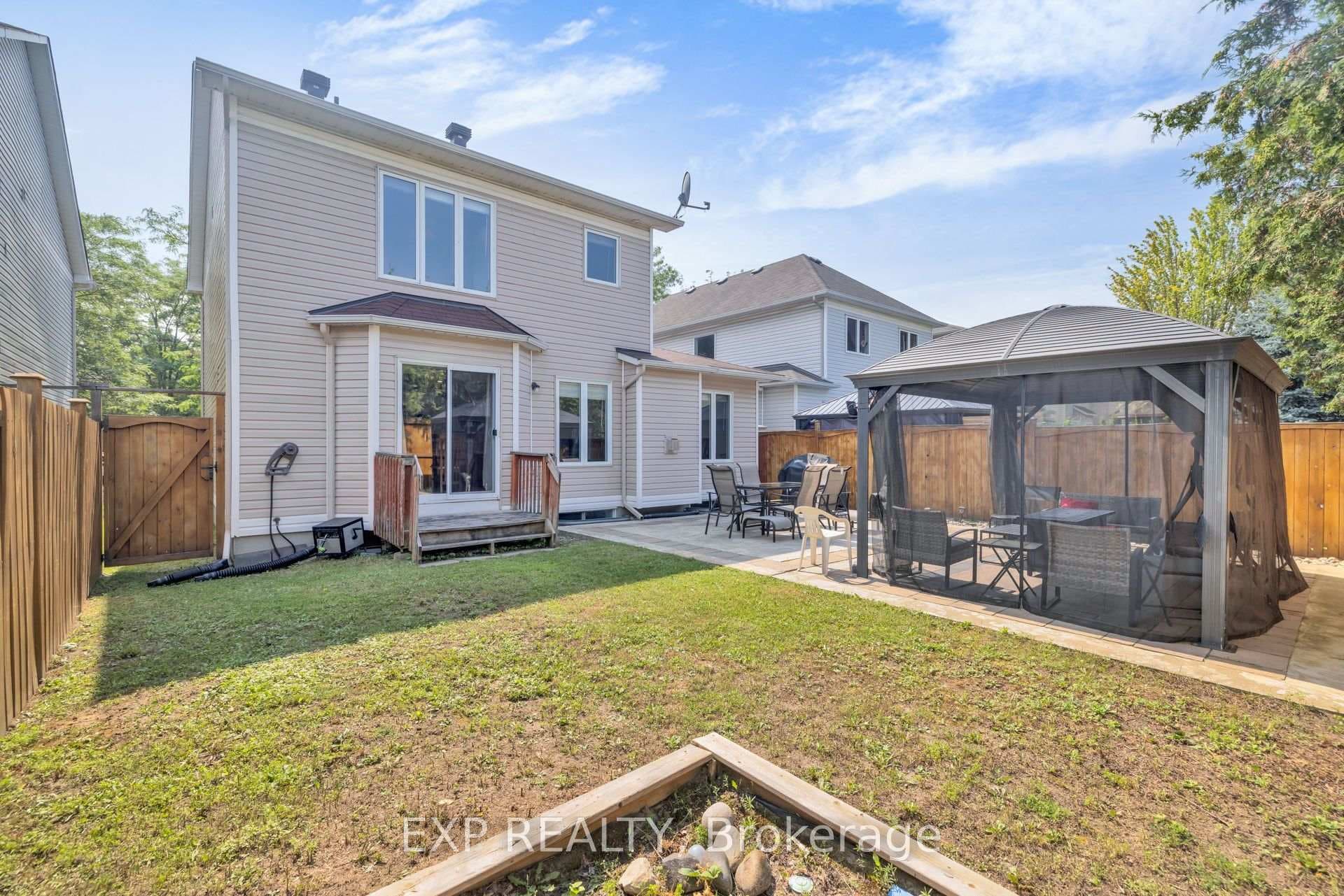 114 Ashmore Drive photo 46