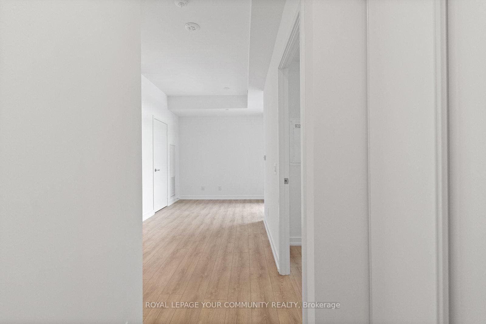 500 Dupont Street Unit 401 photo 2