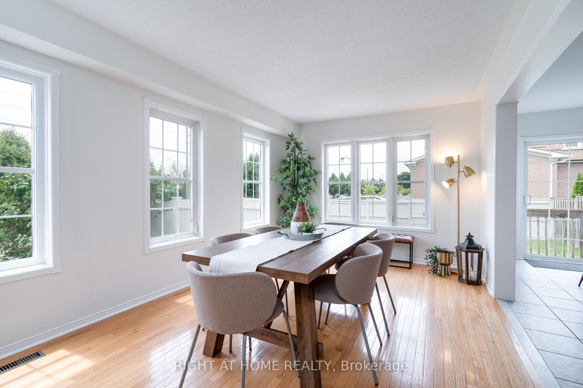 75 Ipswich Place photo 13