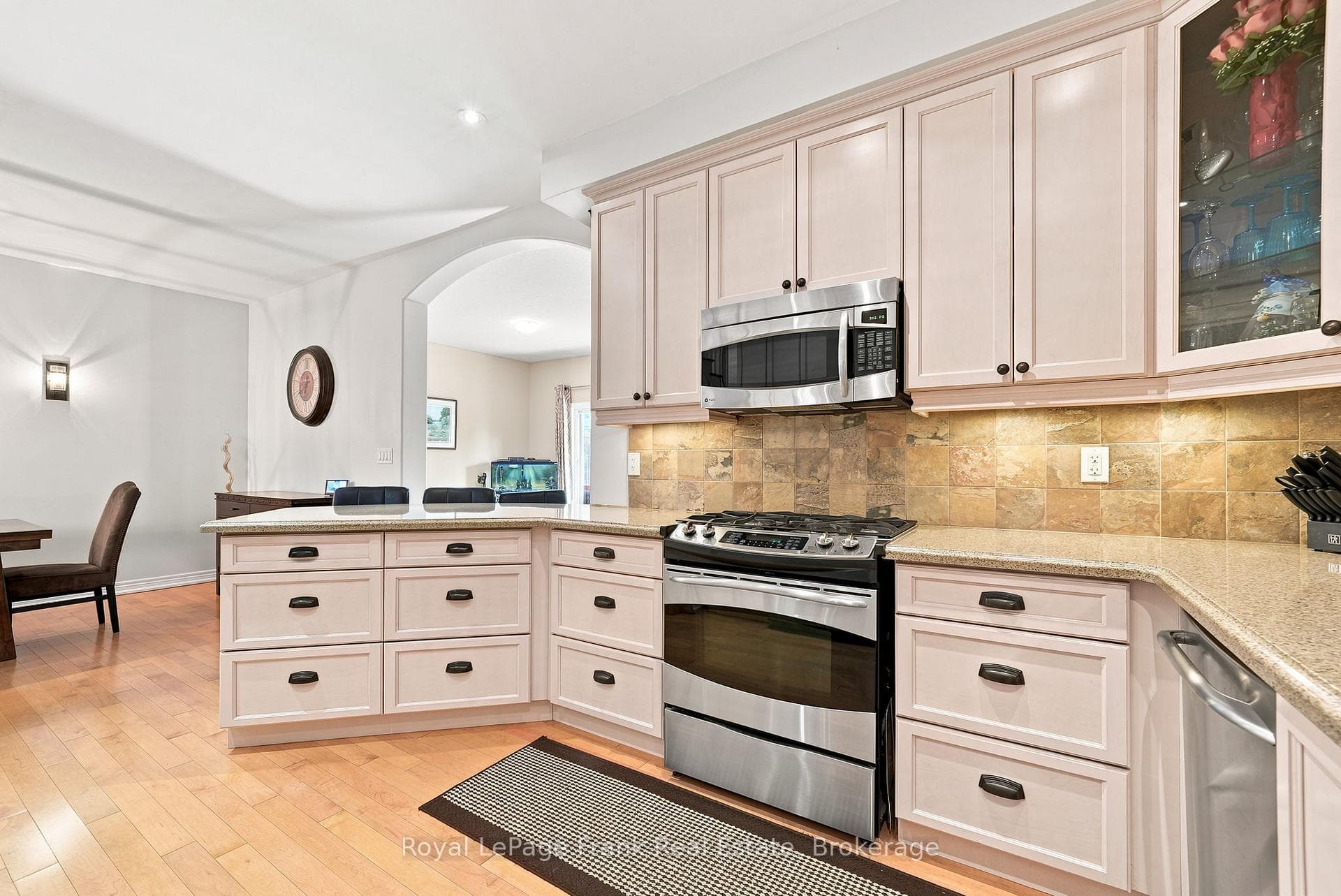 55 King Street photo 13
