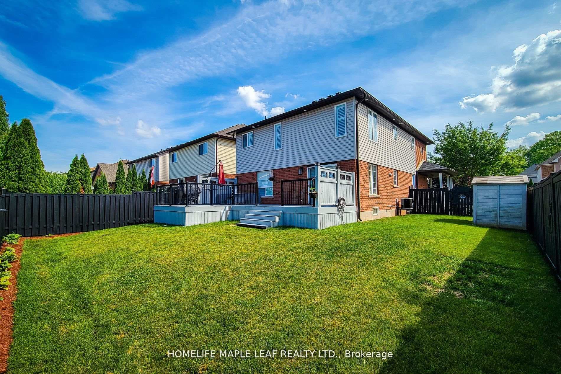 25 Vinifera Drive photo 5