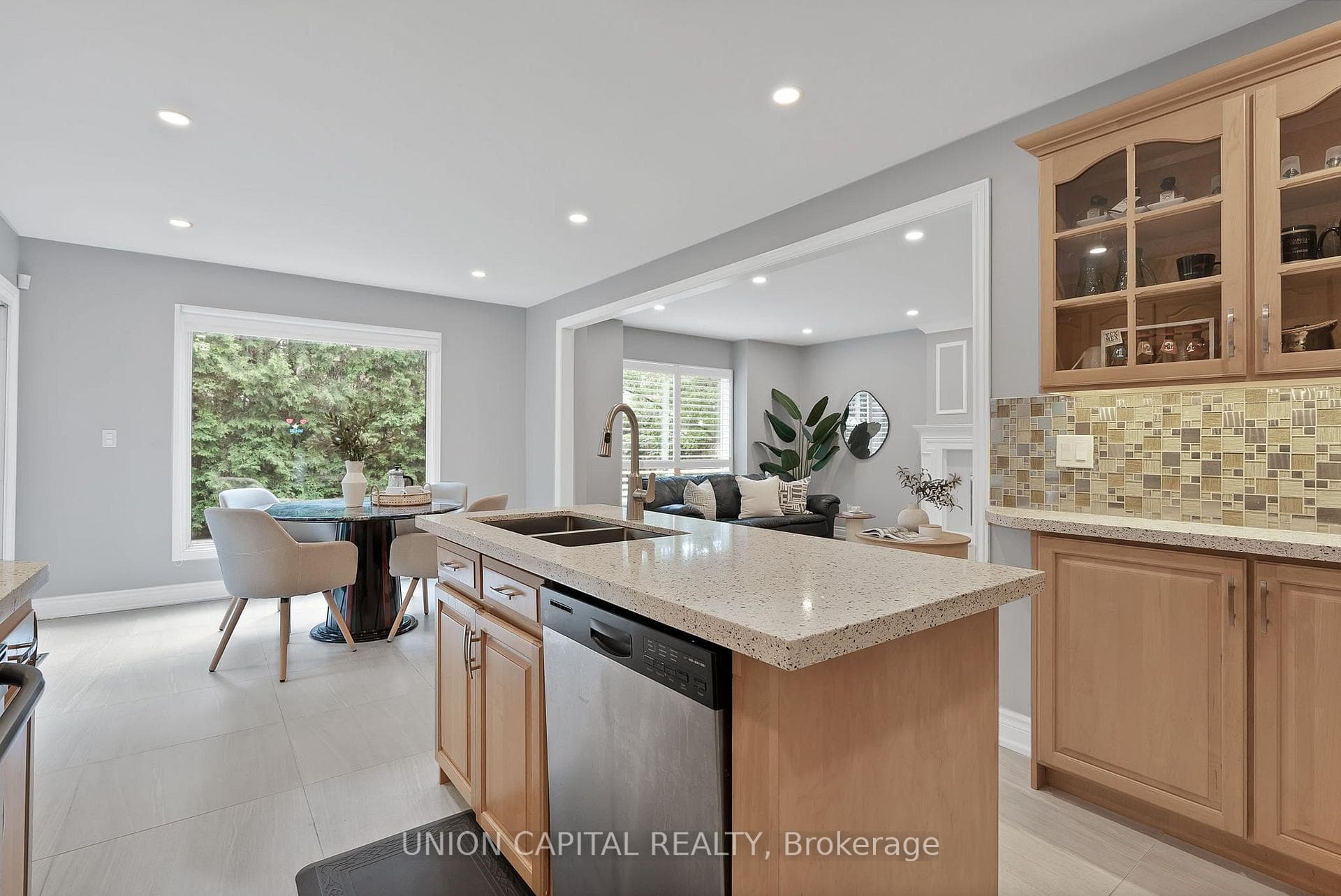 35 Mccarty Crescent photo 13