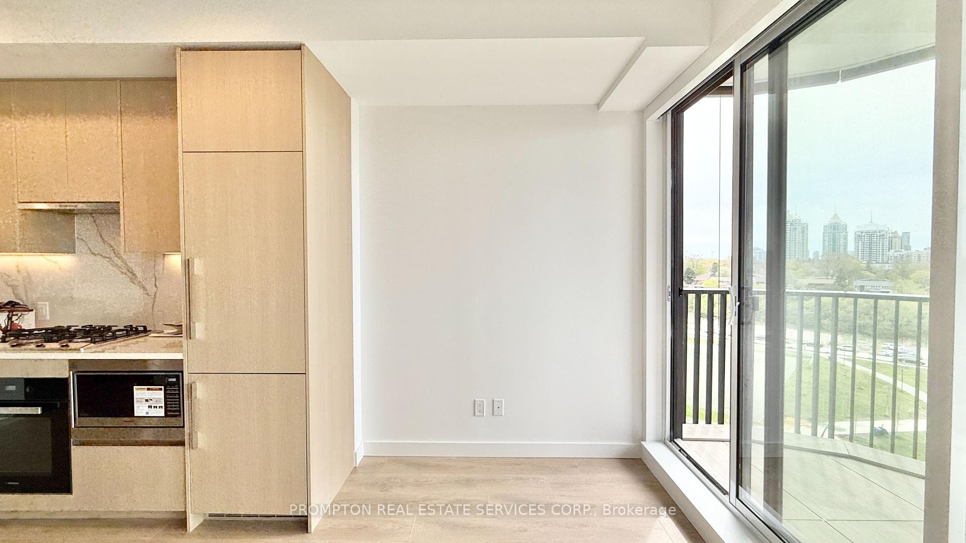 18 Esther Shiner Boulevard Unit 1003 photo 8