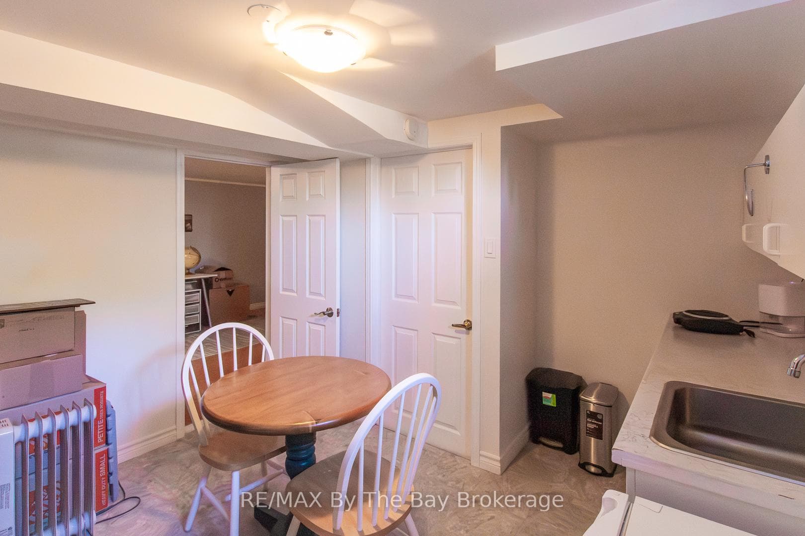 208 Jane Street photo 36
