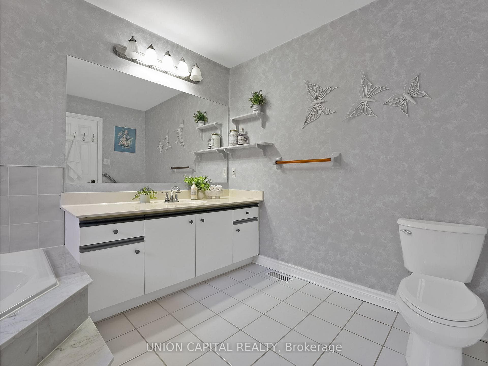 40 Sisman Avenue photo 29