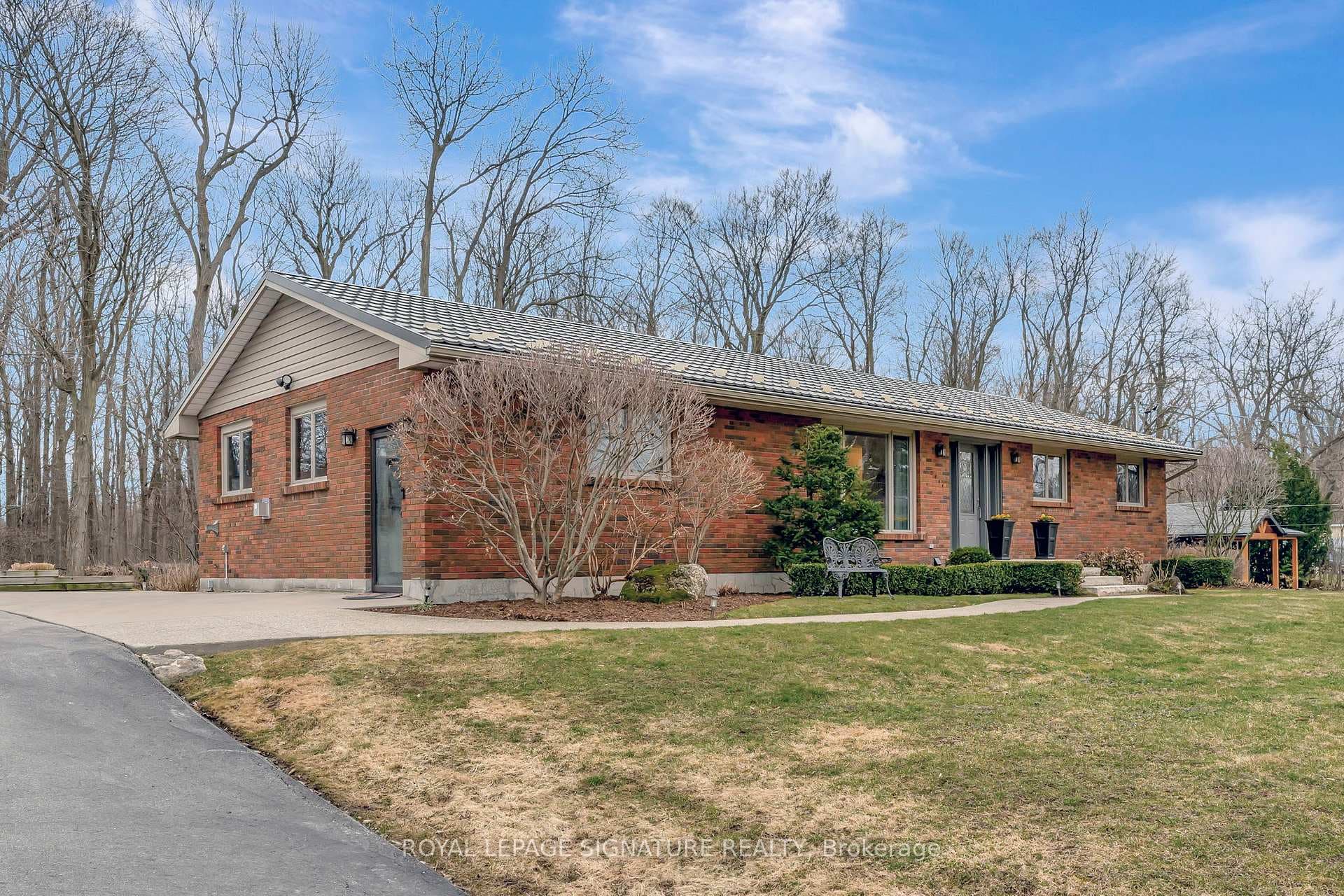 2044 Kilbride Street photo 8