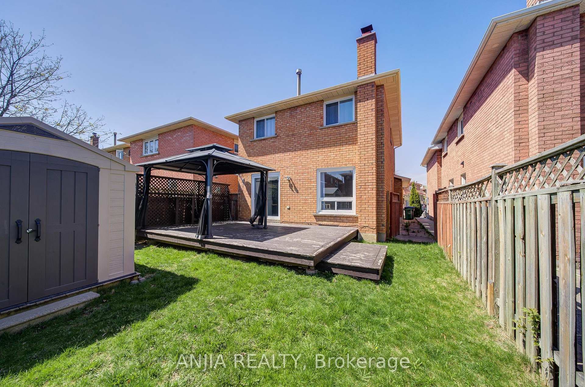 91 Dumfries Avenue photo 39