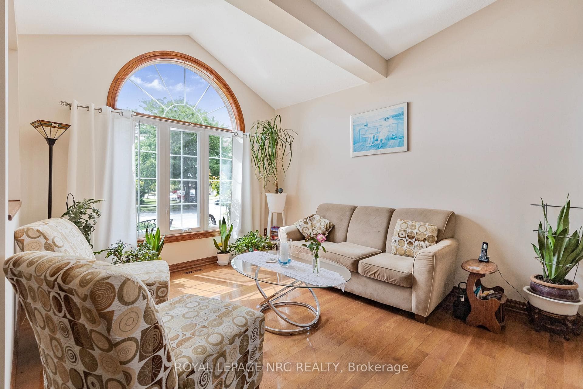46 Foxhill Crescent photo 6