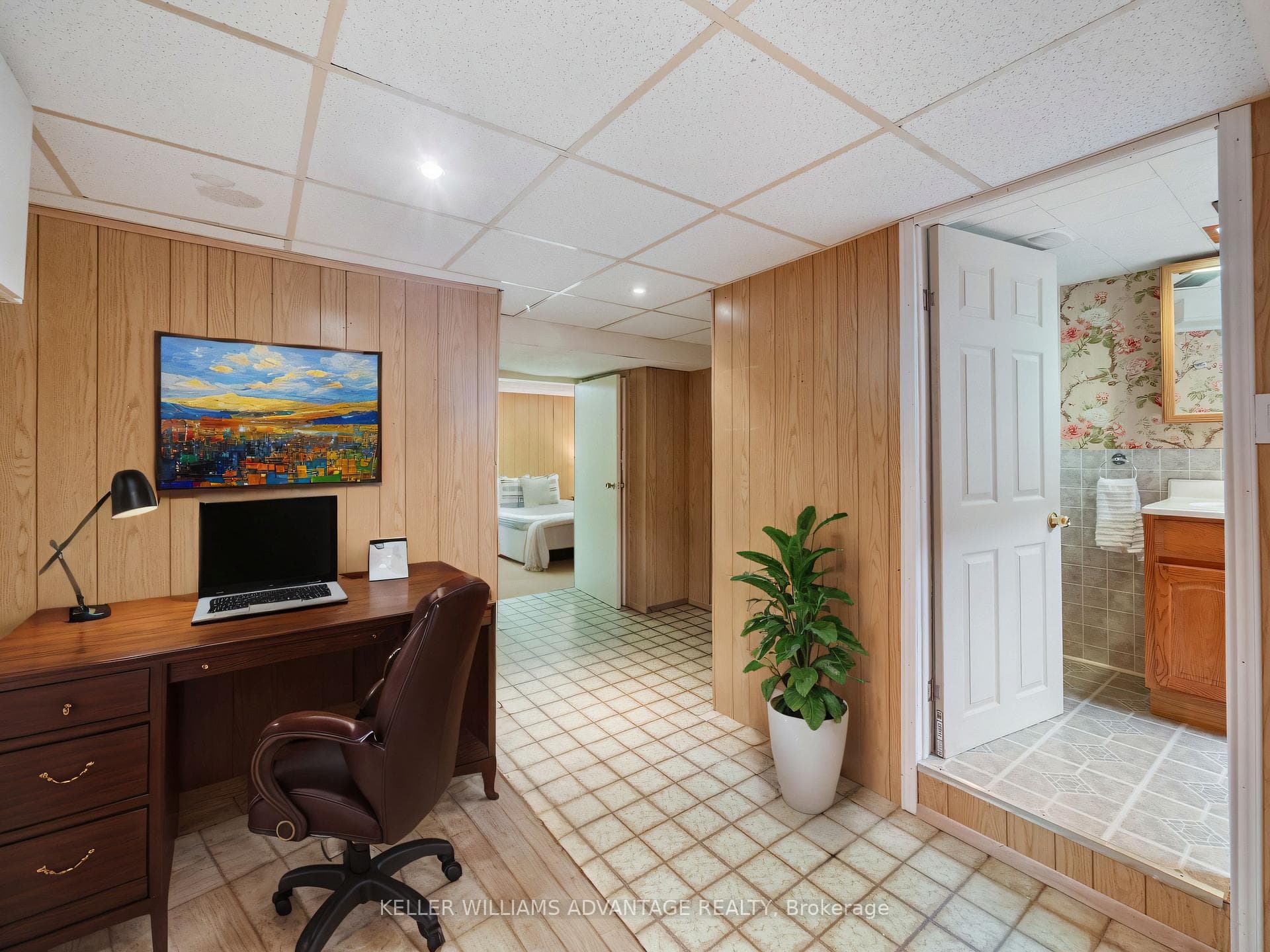151 Folkstone Crescent photo 25