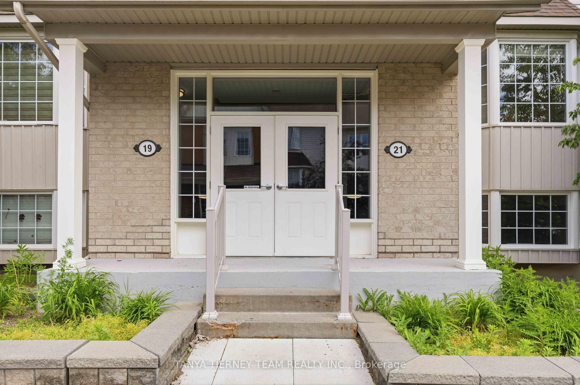 21 Petra Way Unit 2 photo 4