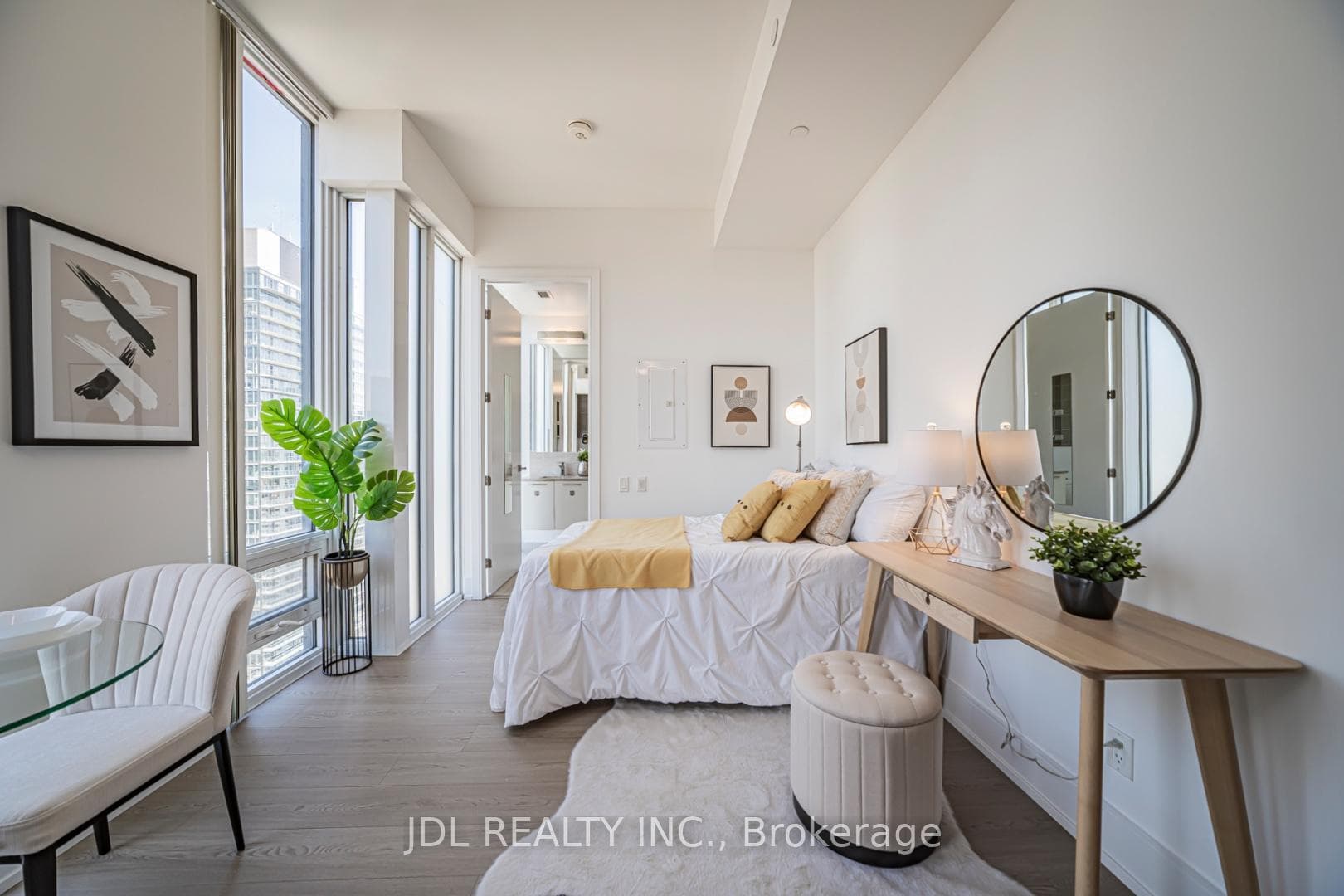 28 Wellesley Street Unit 3601 photo 7