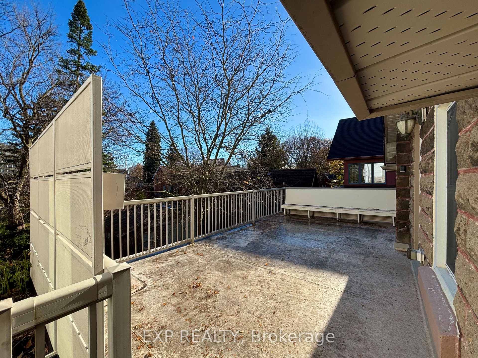 34 Menno Street photo 44
