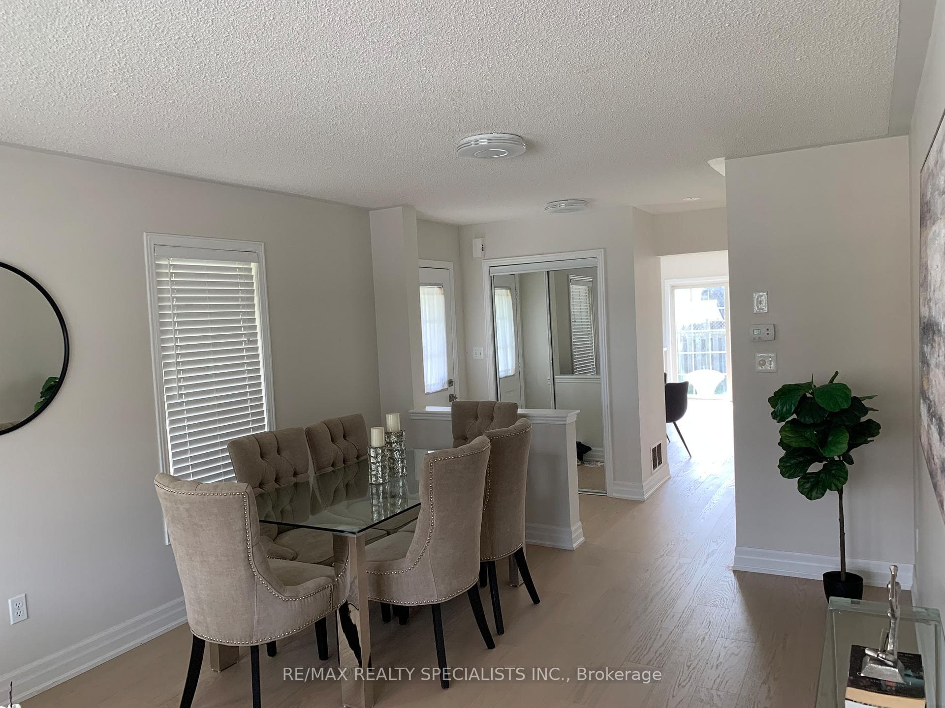 3839 Henrietta Way photo 31
