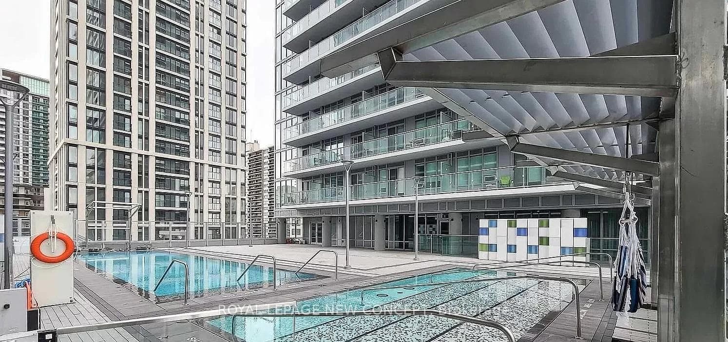 195 Redpath Avenue Unit 1013 photo 2
