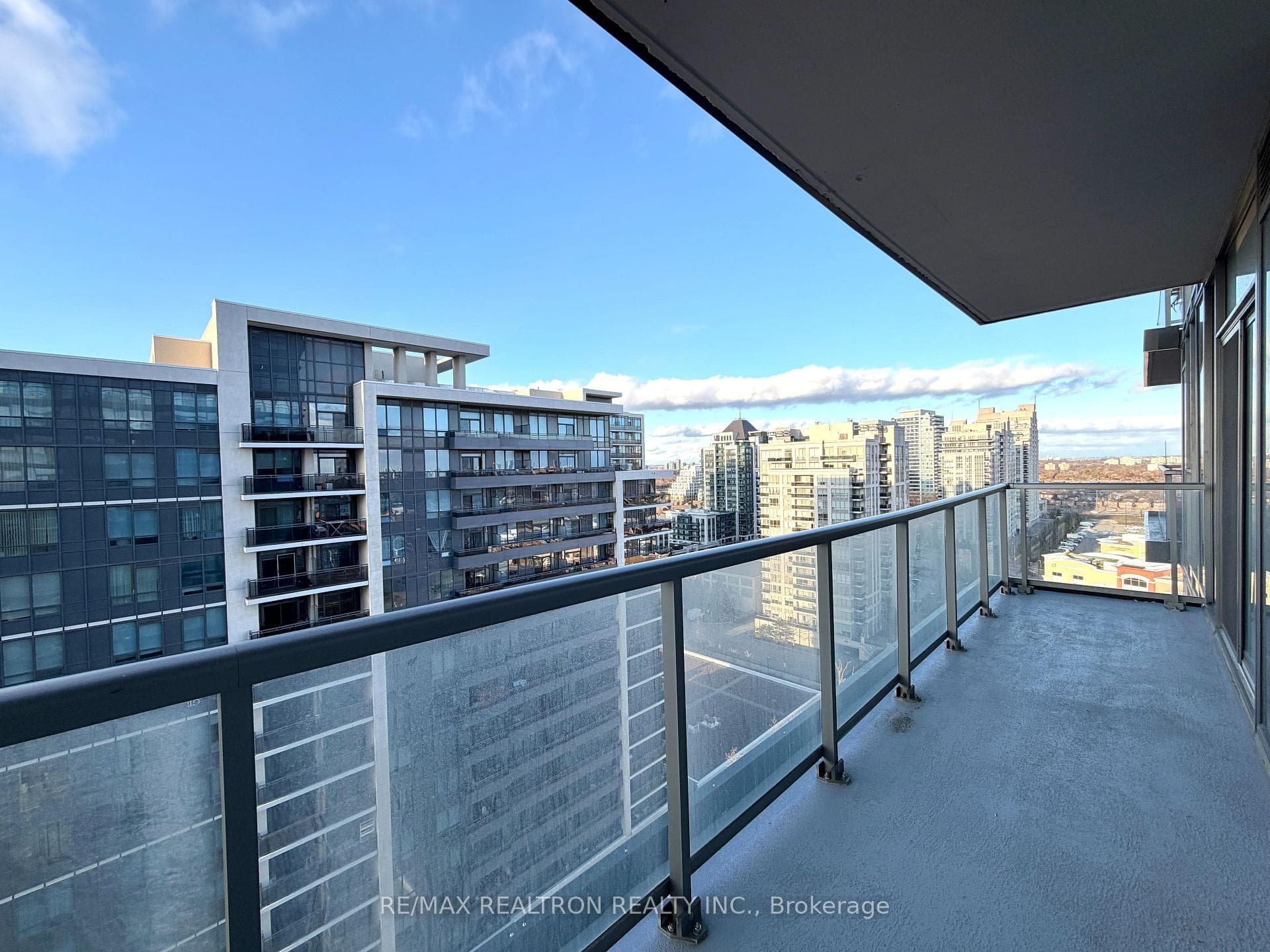 20 Gatineau Drive Unit 1501E photo 19