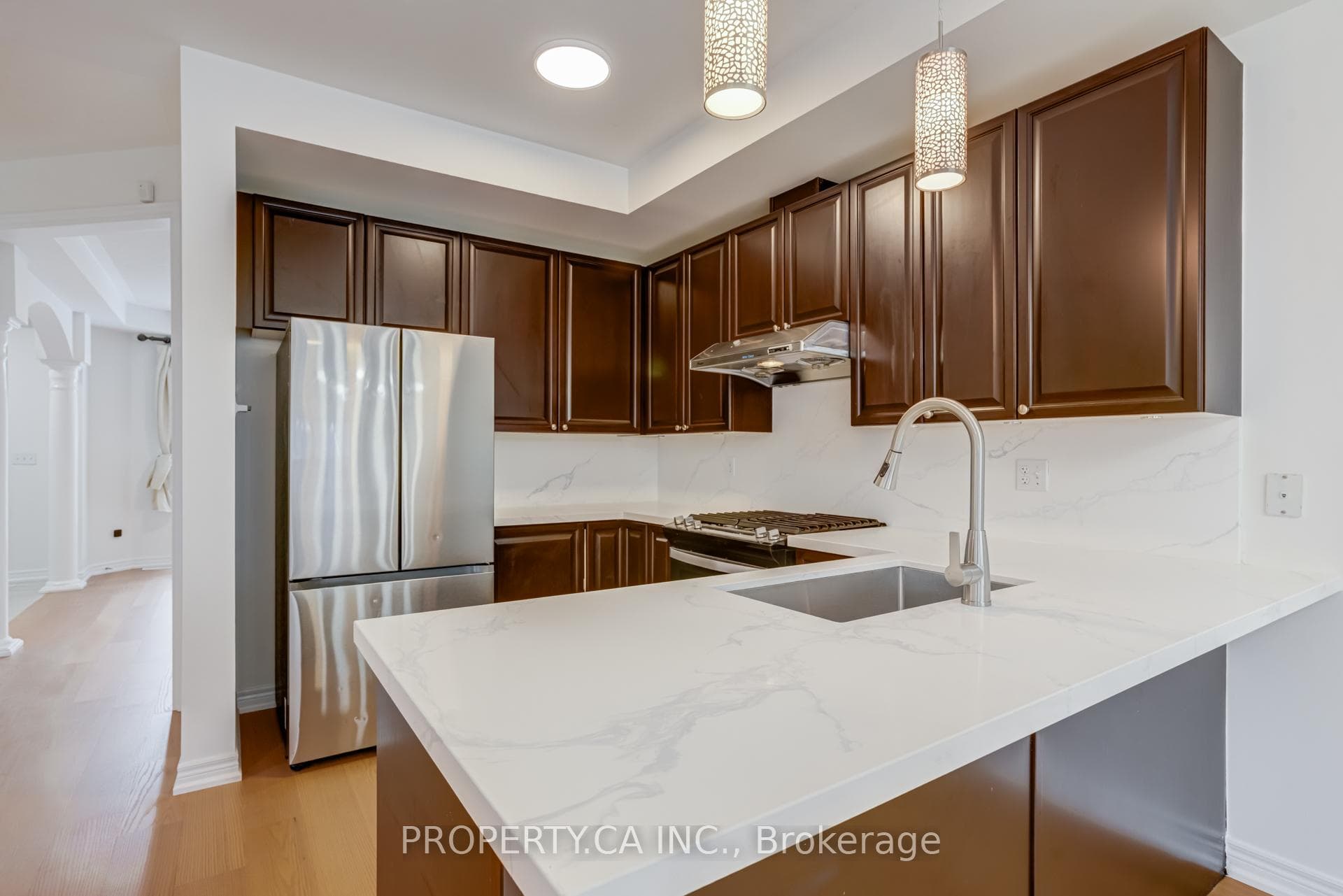 3347 Eglinton Avenue photo 9