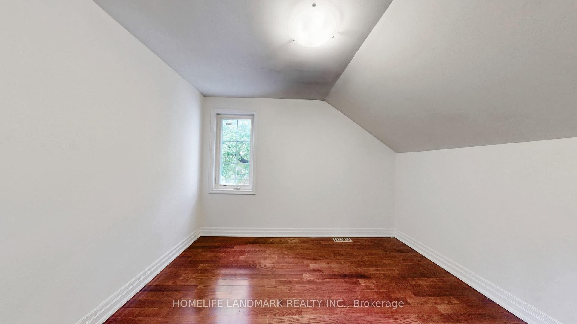 98 Glen Cameron Road photo 21