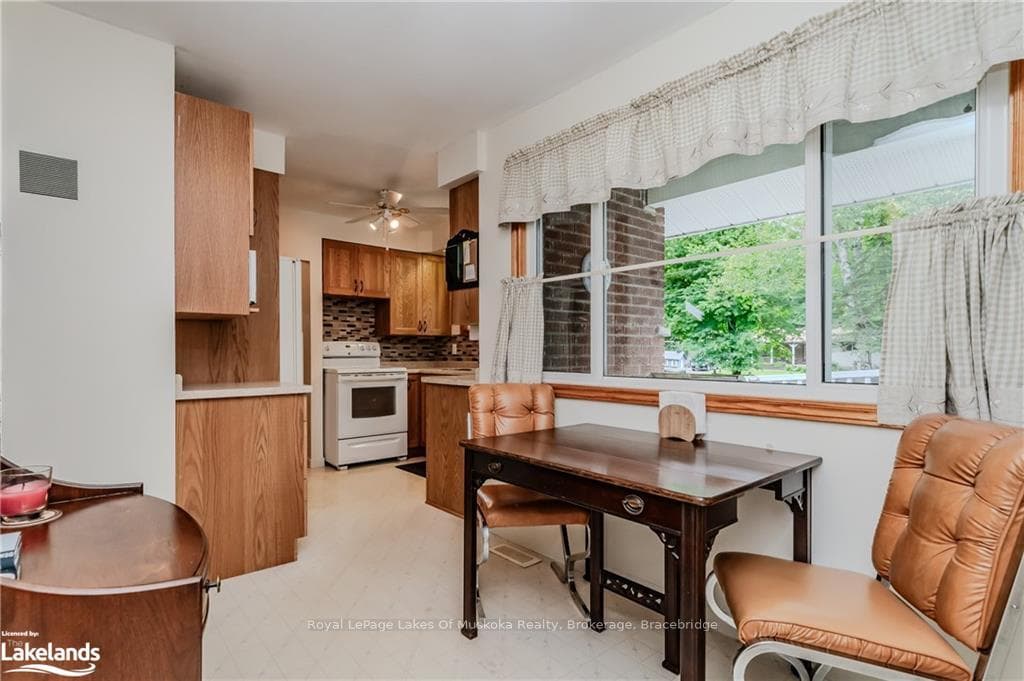 76 BRIDGEDALE Road photo 10