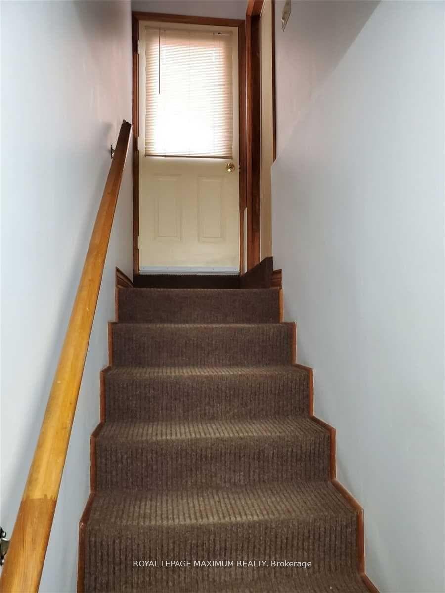 7 Morning Star Drive Unit Bsmt photo 12