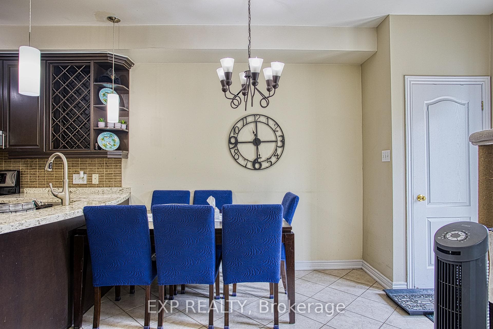 206 Springstead Avenue photo 13