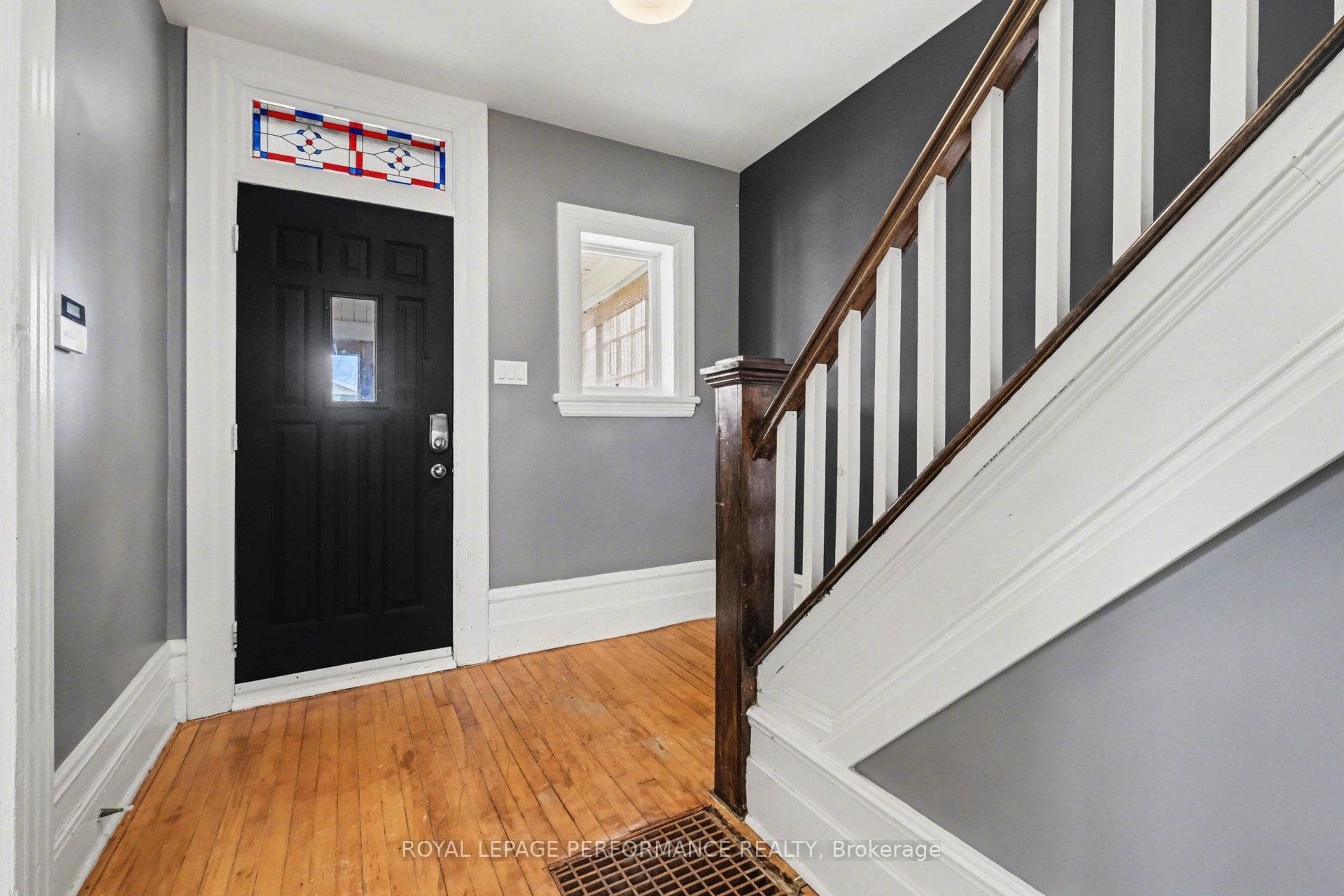 506 Wentworth Avenue photo 4