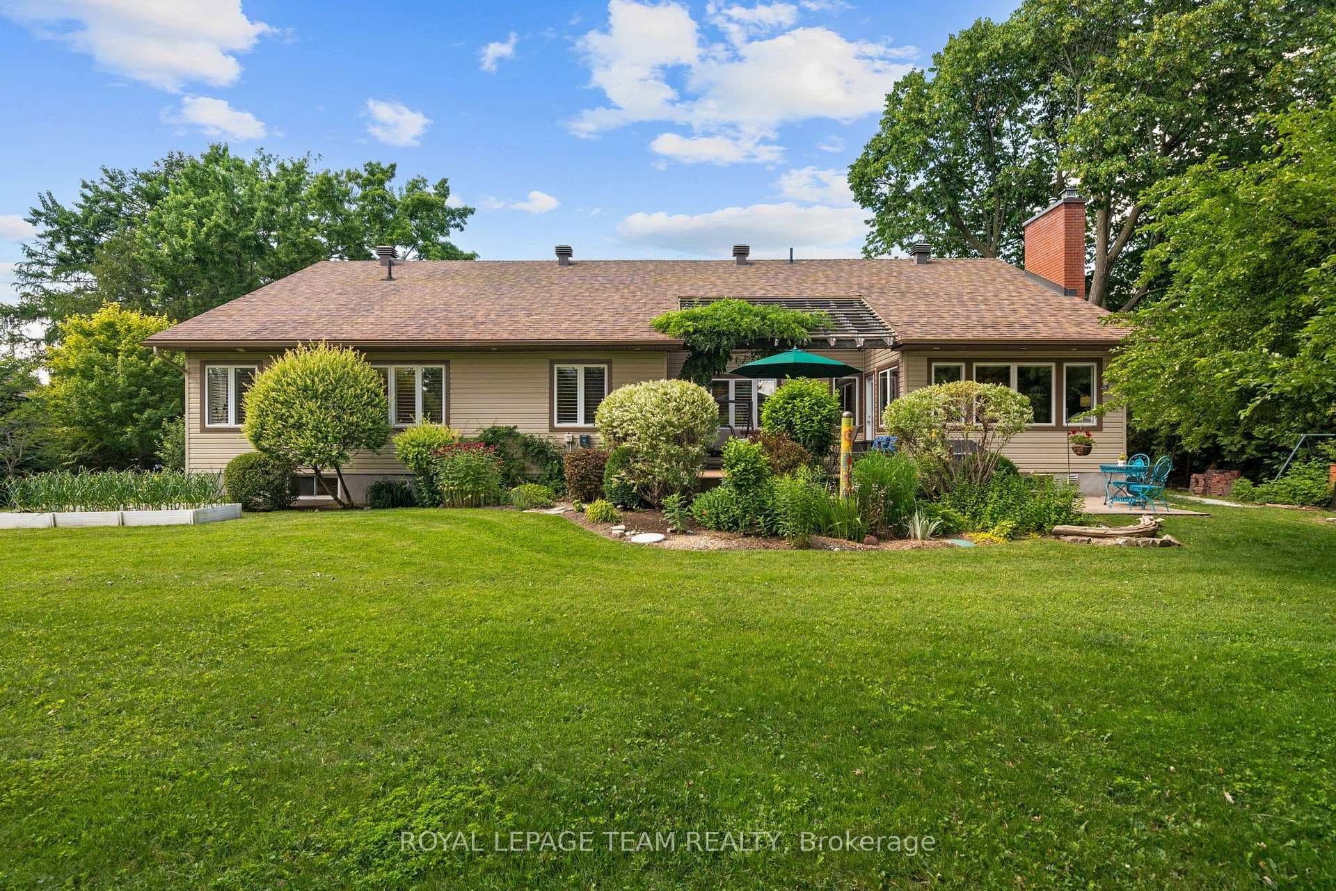 22 Honey Gables Drive photo 45