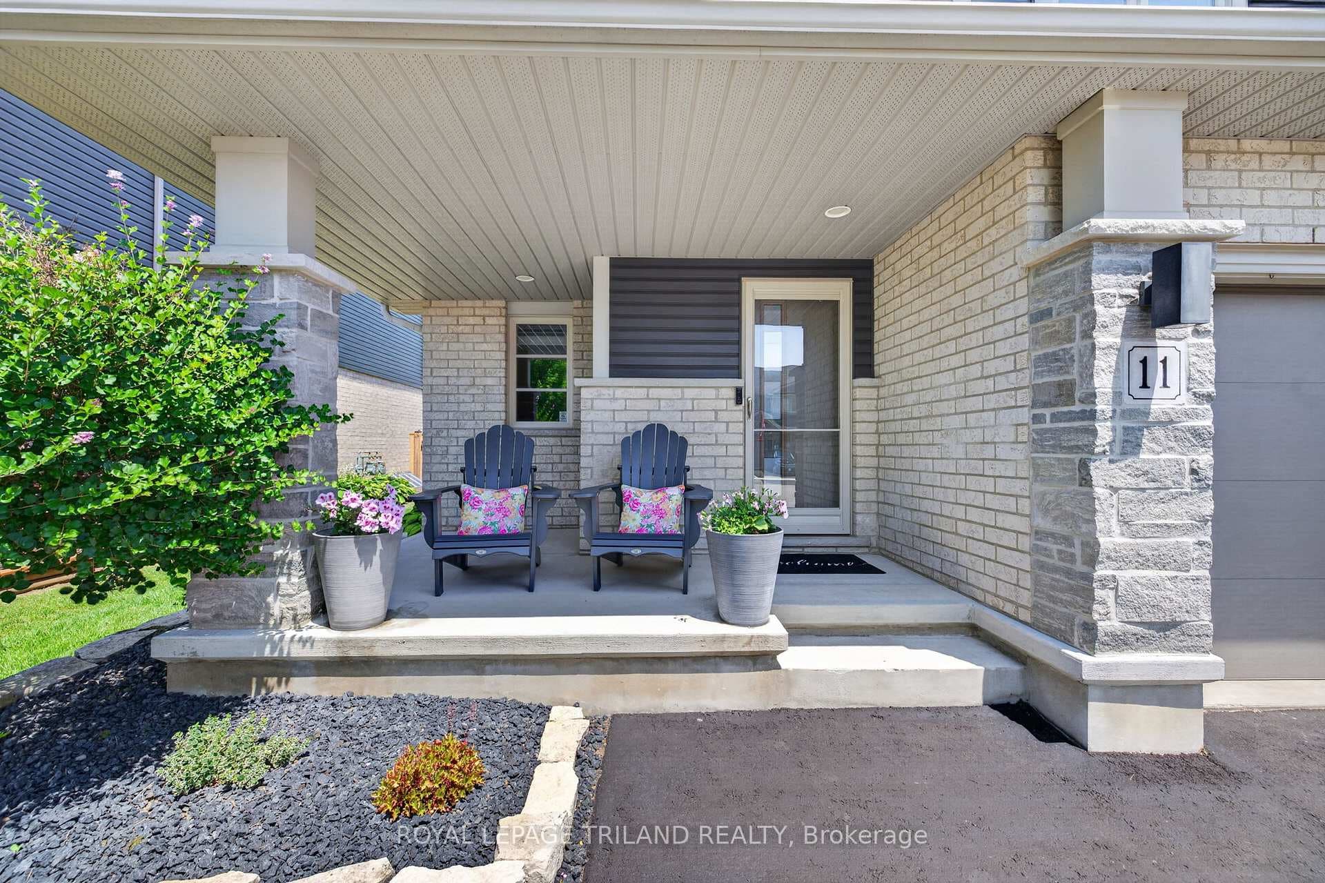 11 Empire Parkway photo 2