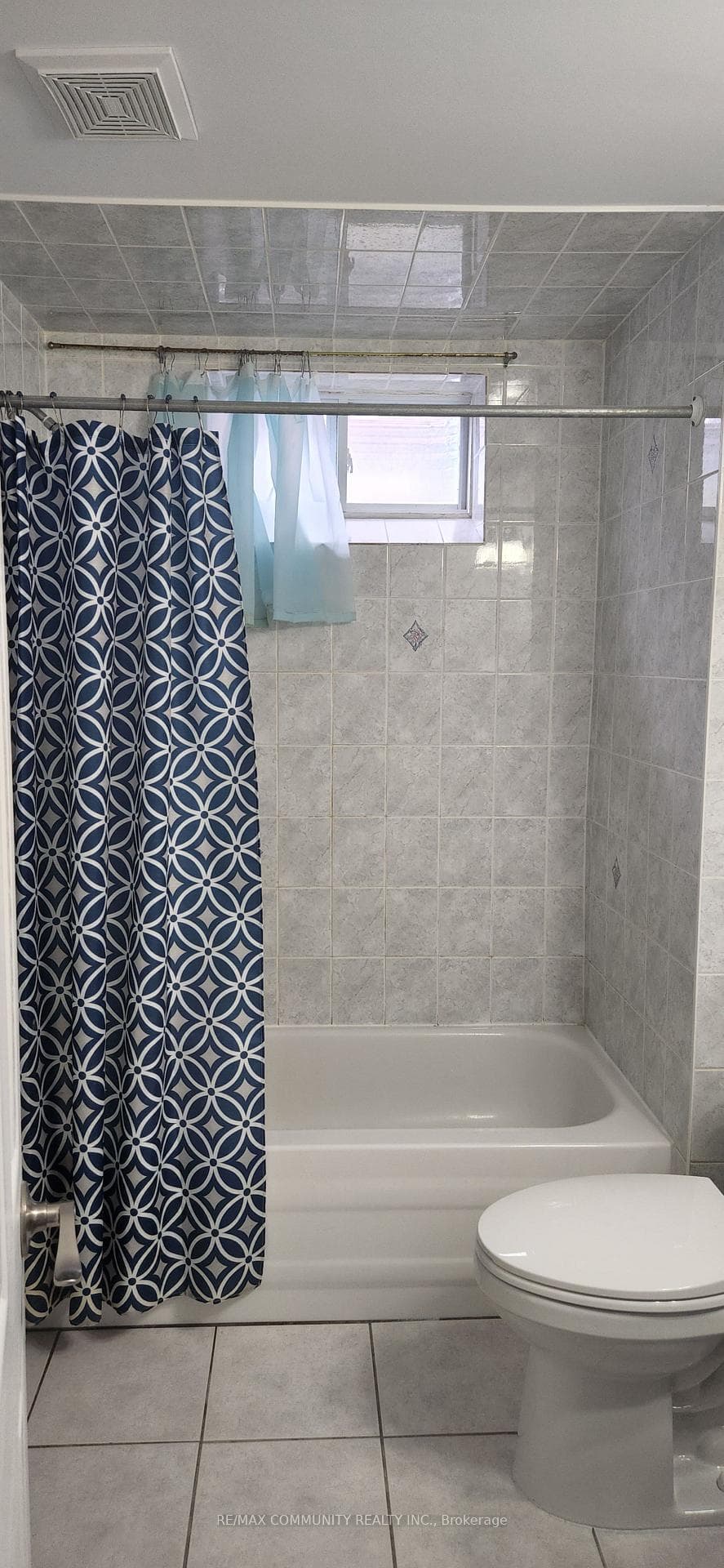 24 Sandham Crescent Unit #Basement photo 7