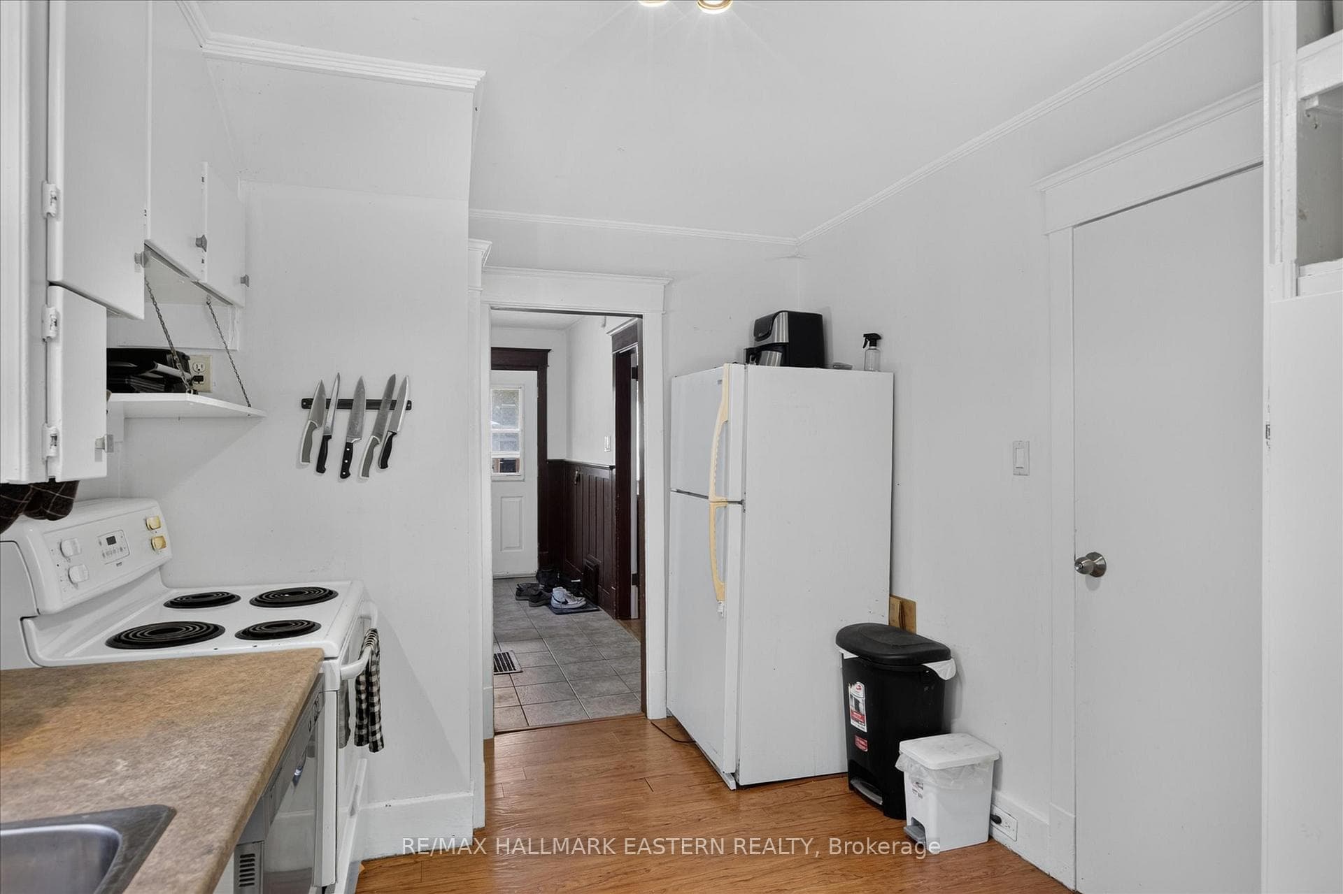 226 Mcdonnel Street photo 12