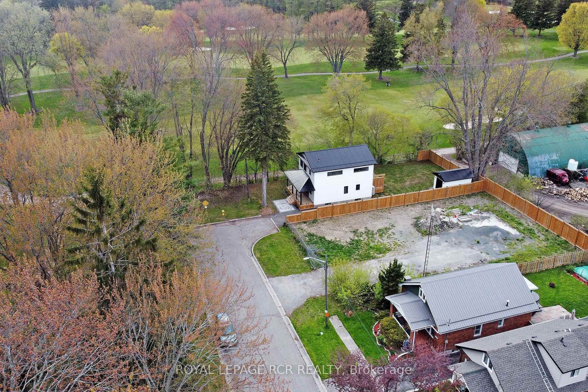 116 Buckingham Avenue photo 44
