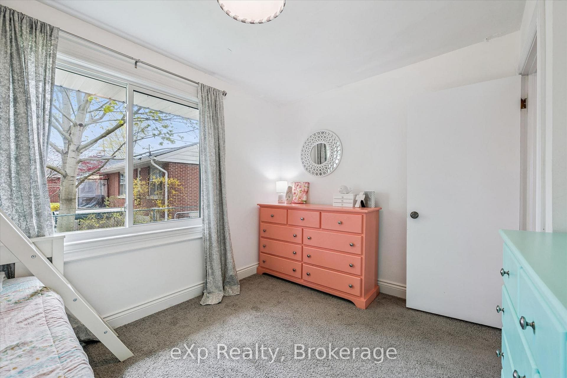 14 Glenwood Avenue photo 21