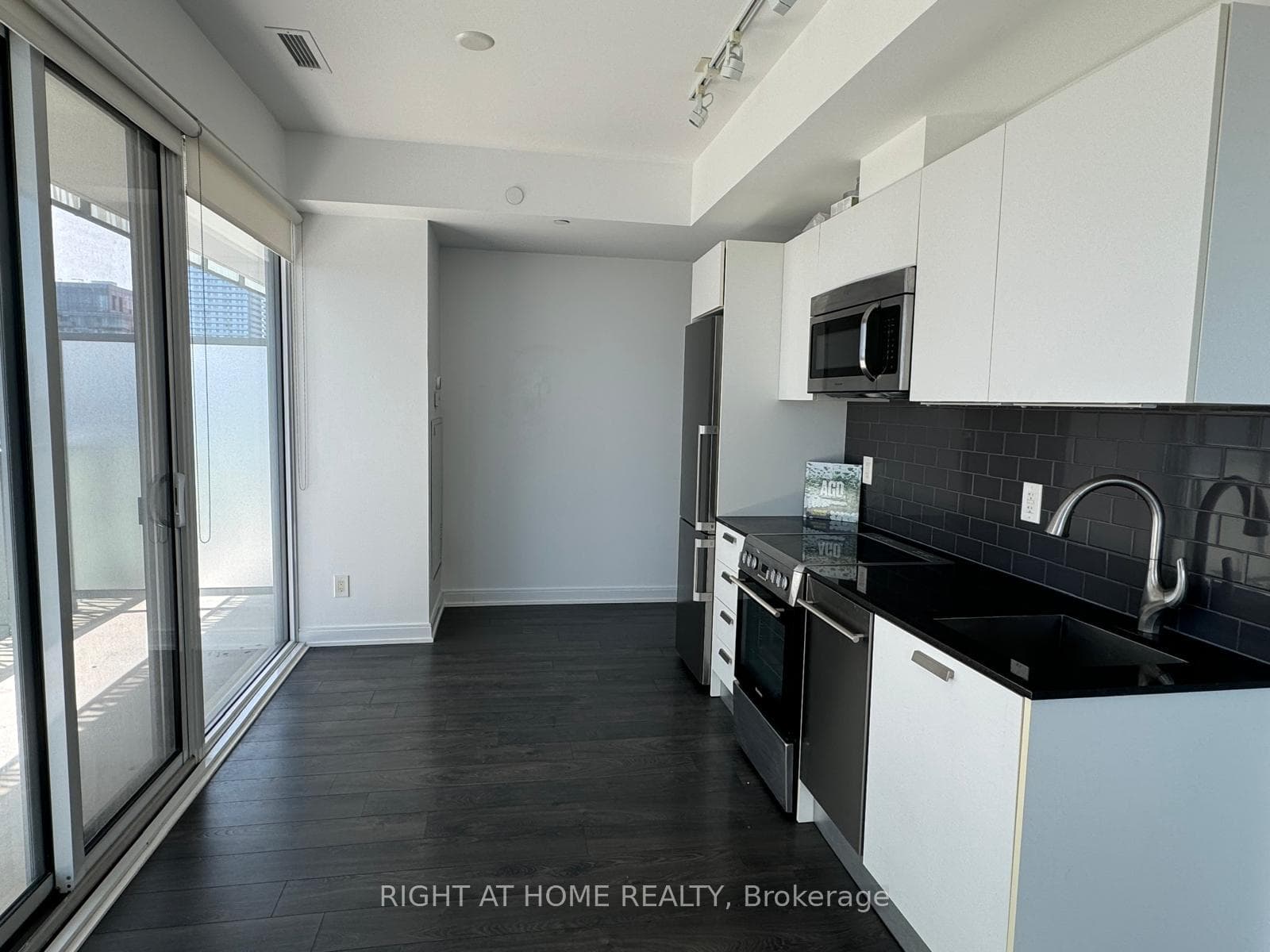 42 Charles Street Unit 2802 photo 5
