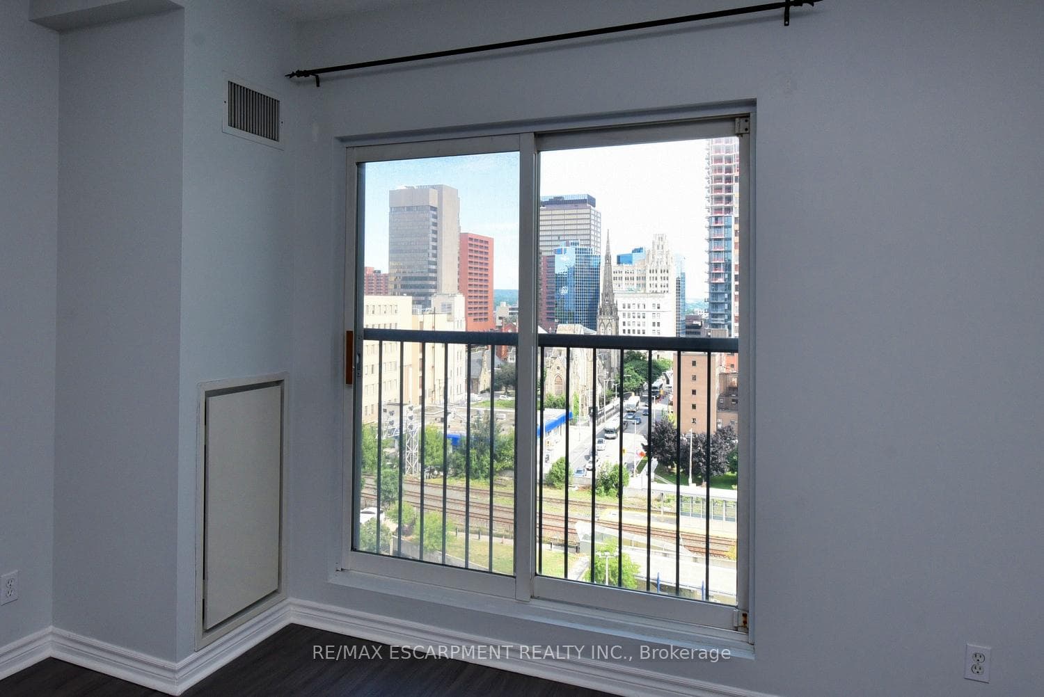 135 James Street Unit 1015 photo 6