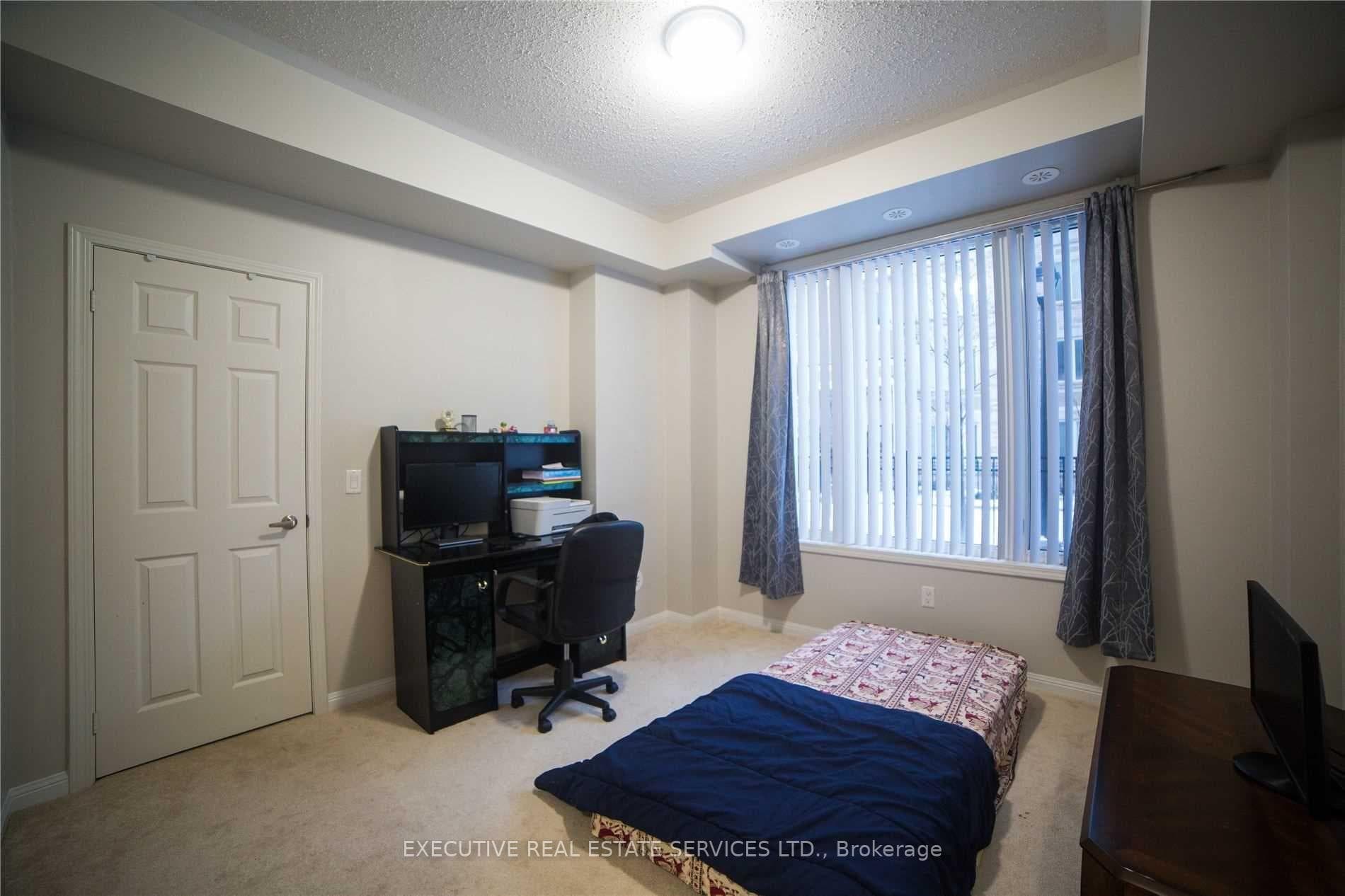 1 Beckenrose Court Unit 42 photo 19