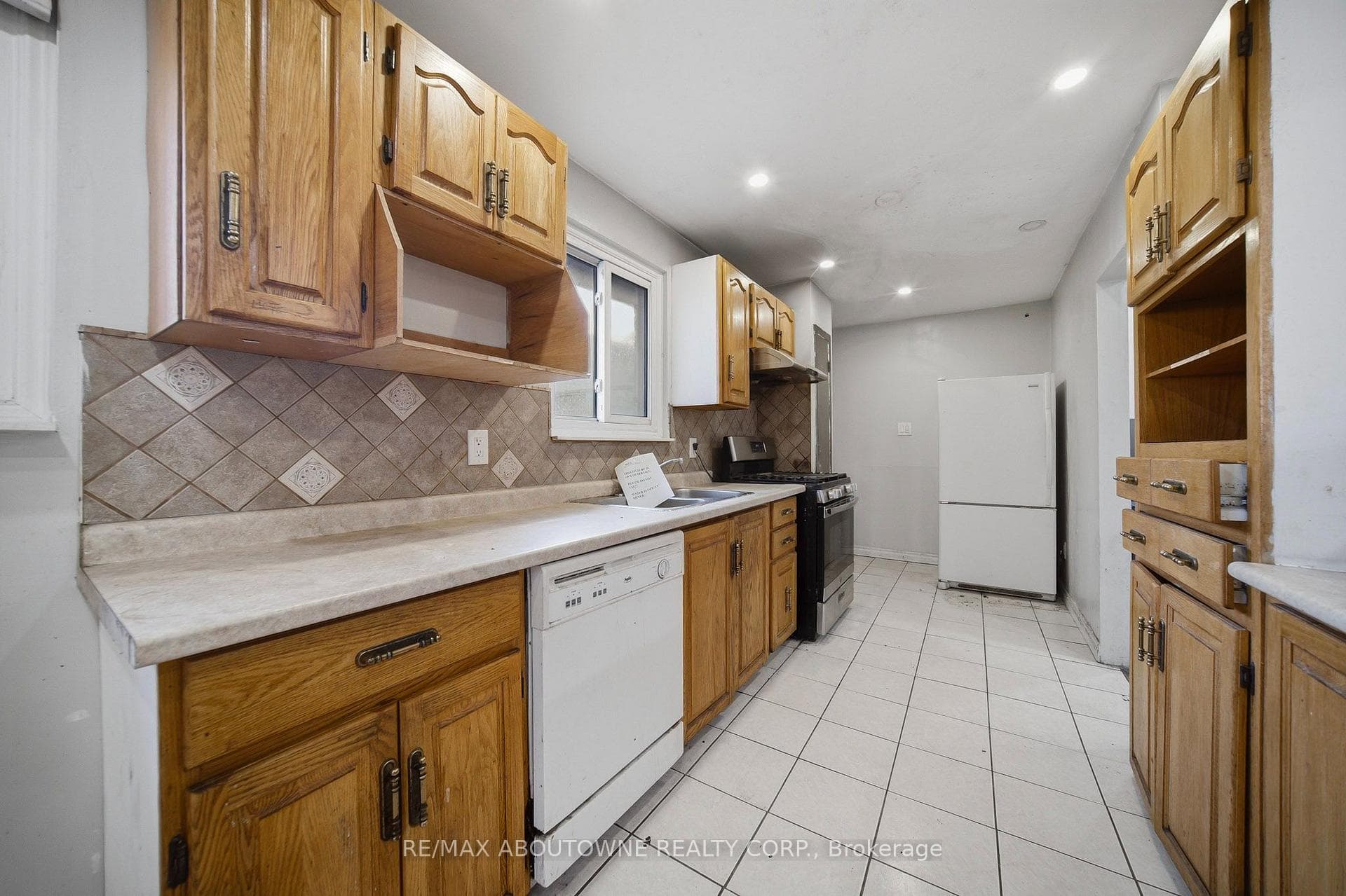 34 Seaborn Road photo 7